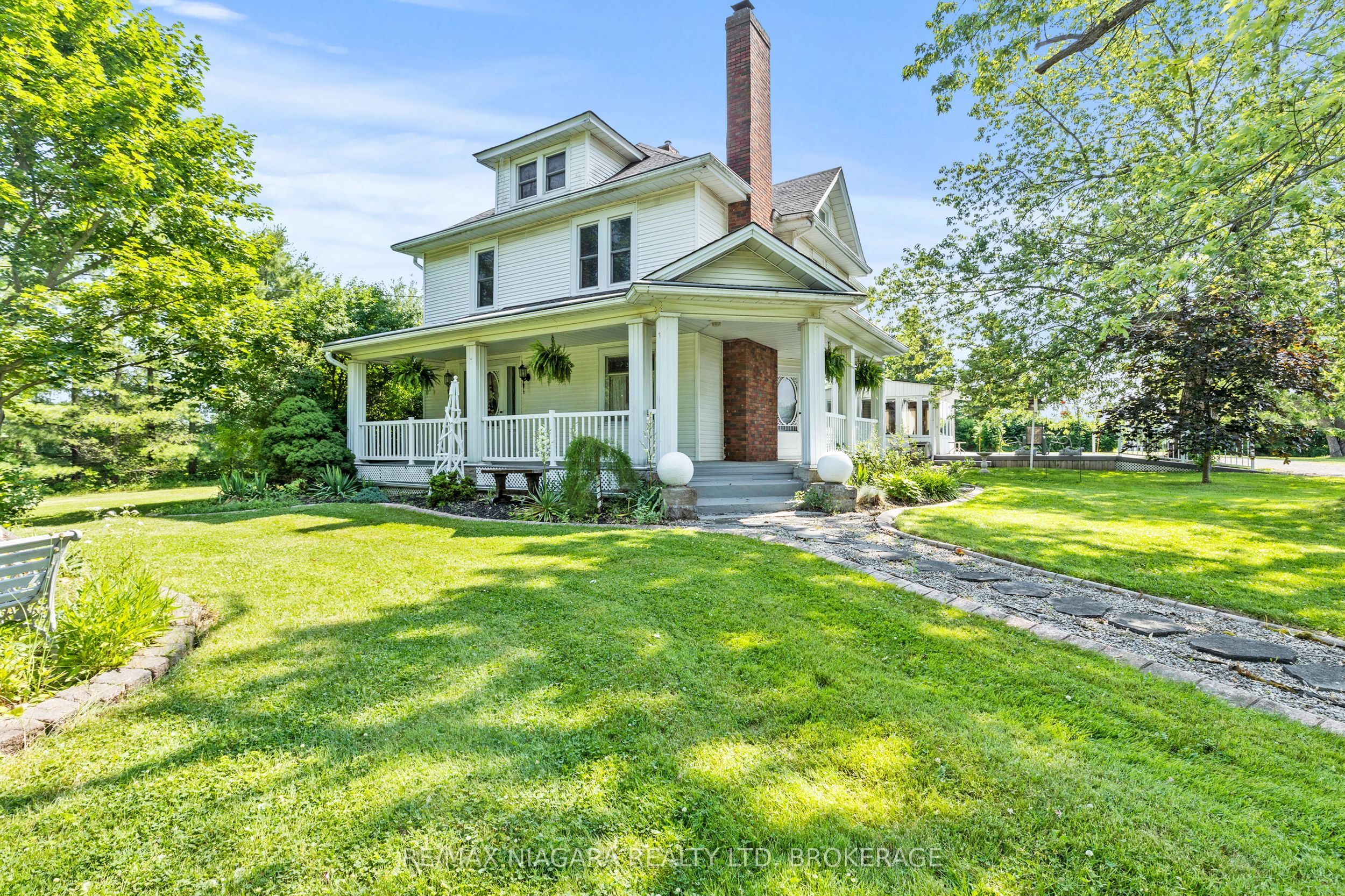 3362 Montrose Road, Fort Erie, ON L3B 5N7 photo 2
