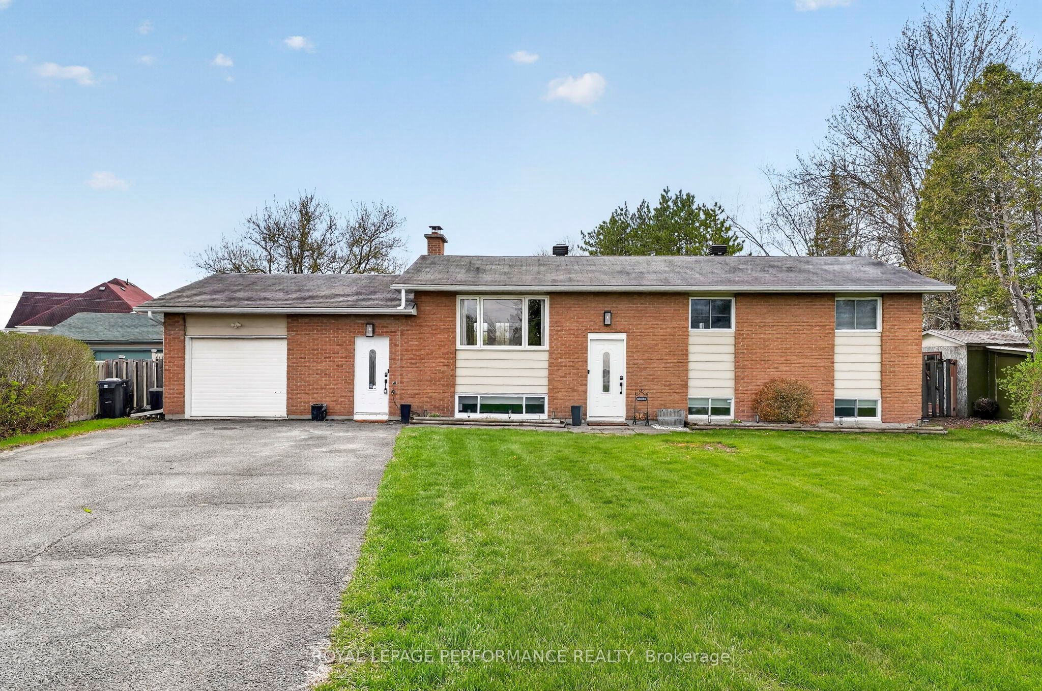 17406 County 18 Road, South Stormont, ON K0C 2A0