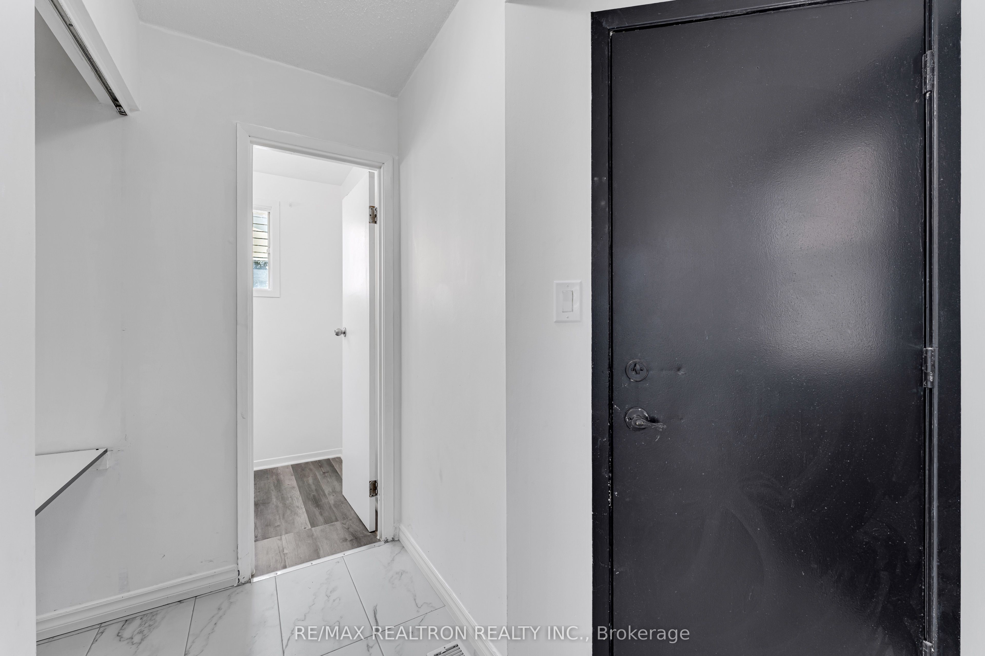 709 Ridley Drive, Kingston, ON K7P 2A3 photo 4