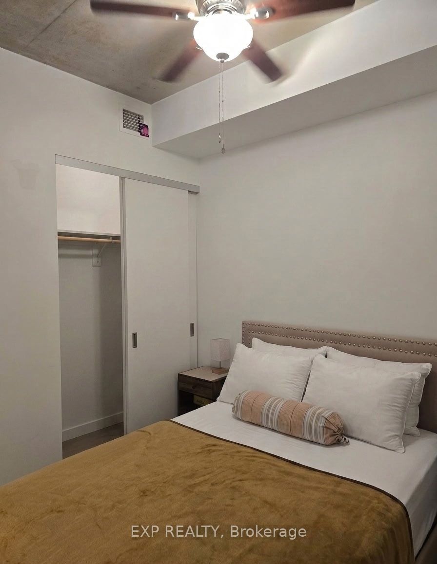 203 Catherine Street 204, Ottawa Centre, ON K2P 1J5 photo 4