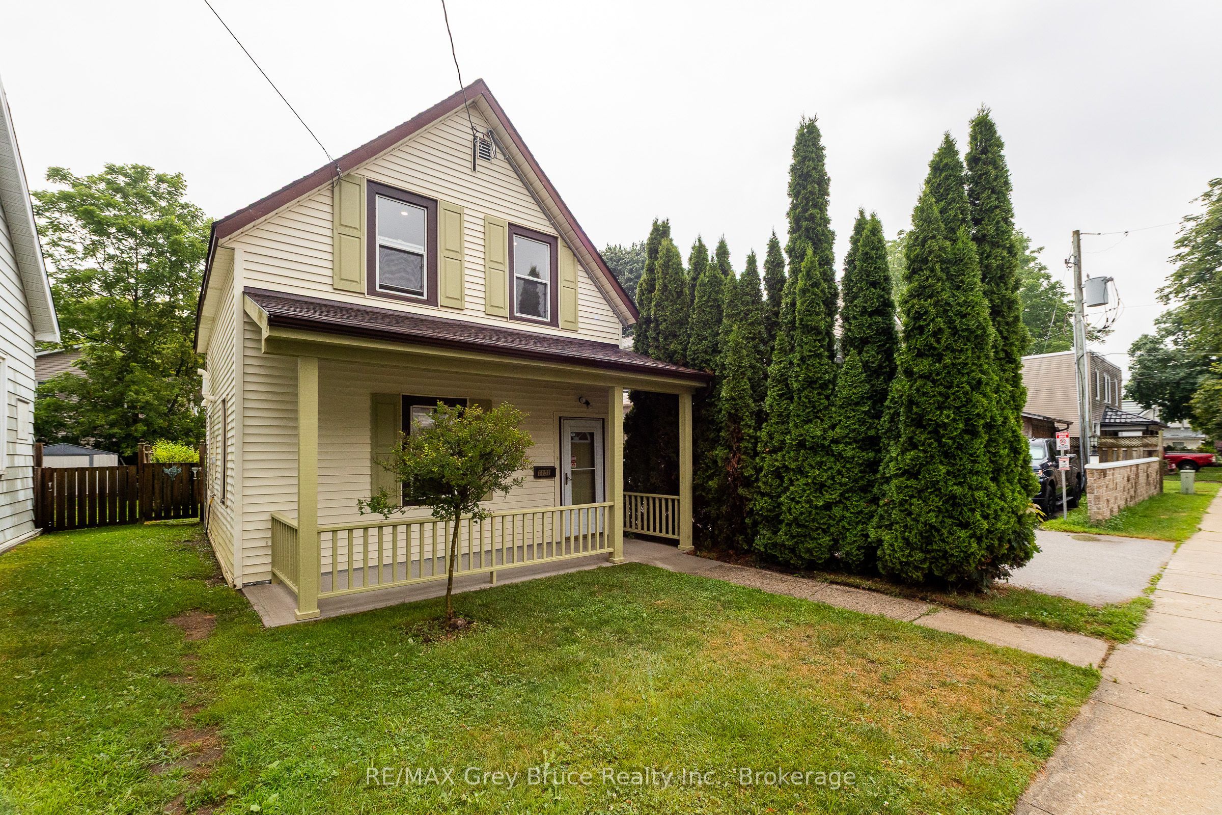 1131 3rd Avenue W, Owen Sound, ON N4K 4P9 photo 3