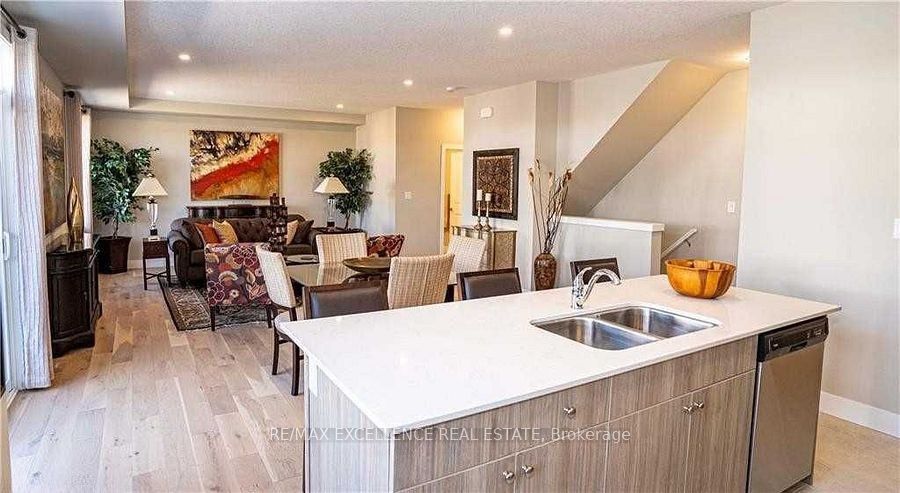 177 Edge Valley Road 154, London East, ON N5V 0L5 photo 2