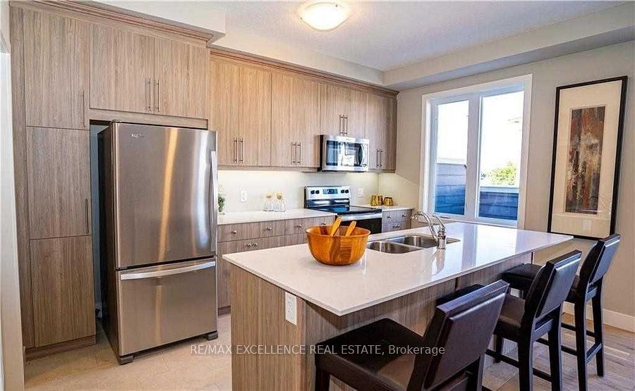 177 Edge Valley Road 154, London East, ON N5V 0L5 photo 3