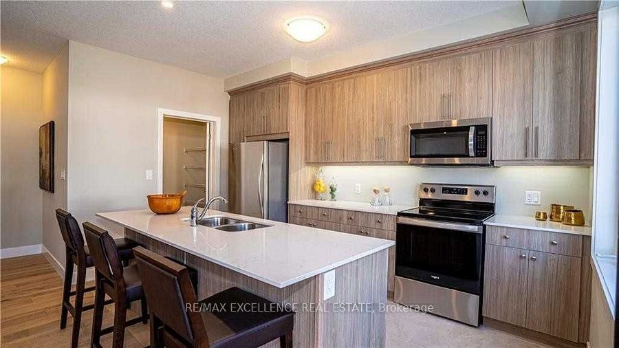 177 Edge Valley Road 154, London East, ON N5V 0L5 photo 4