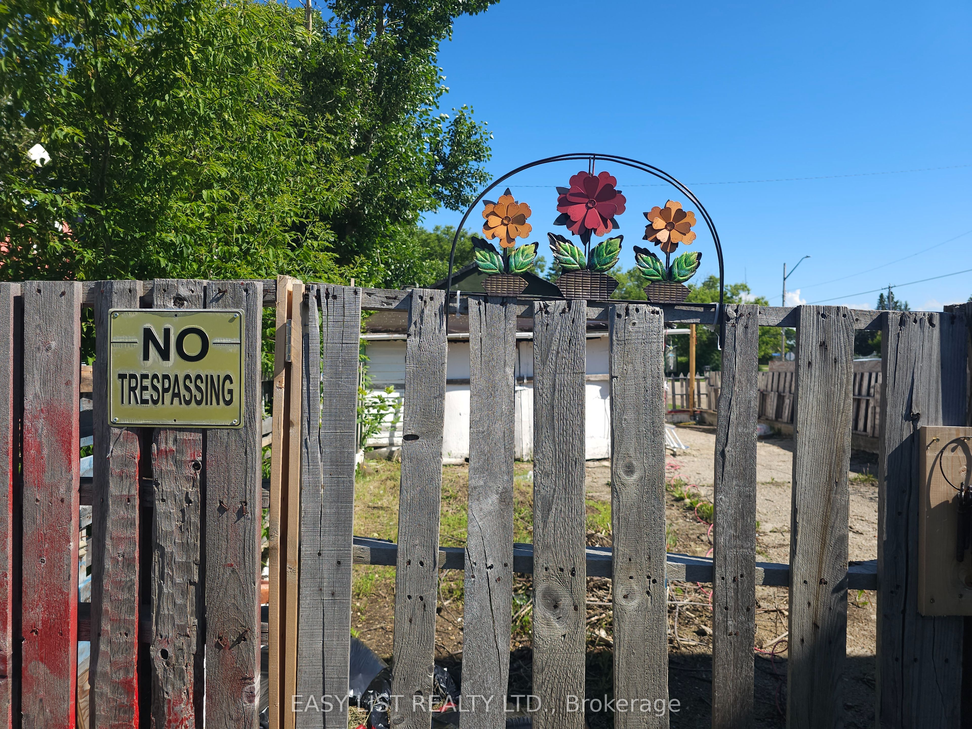 30 McKenzie Avenue, Out of Area, AB T0B 2E0 photo 4