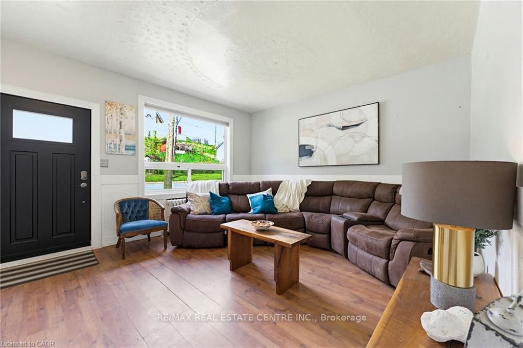 25 Beverly Street, Cambridge, ON N1R 3Z4 photo 4