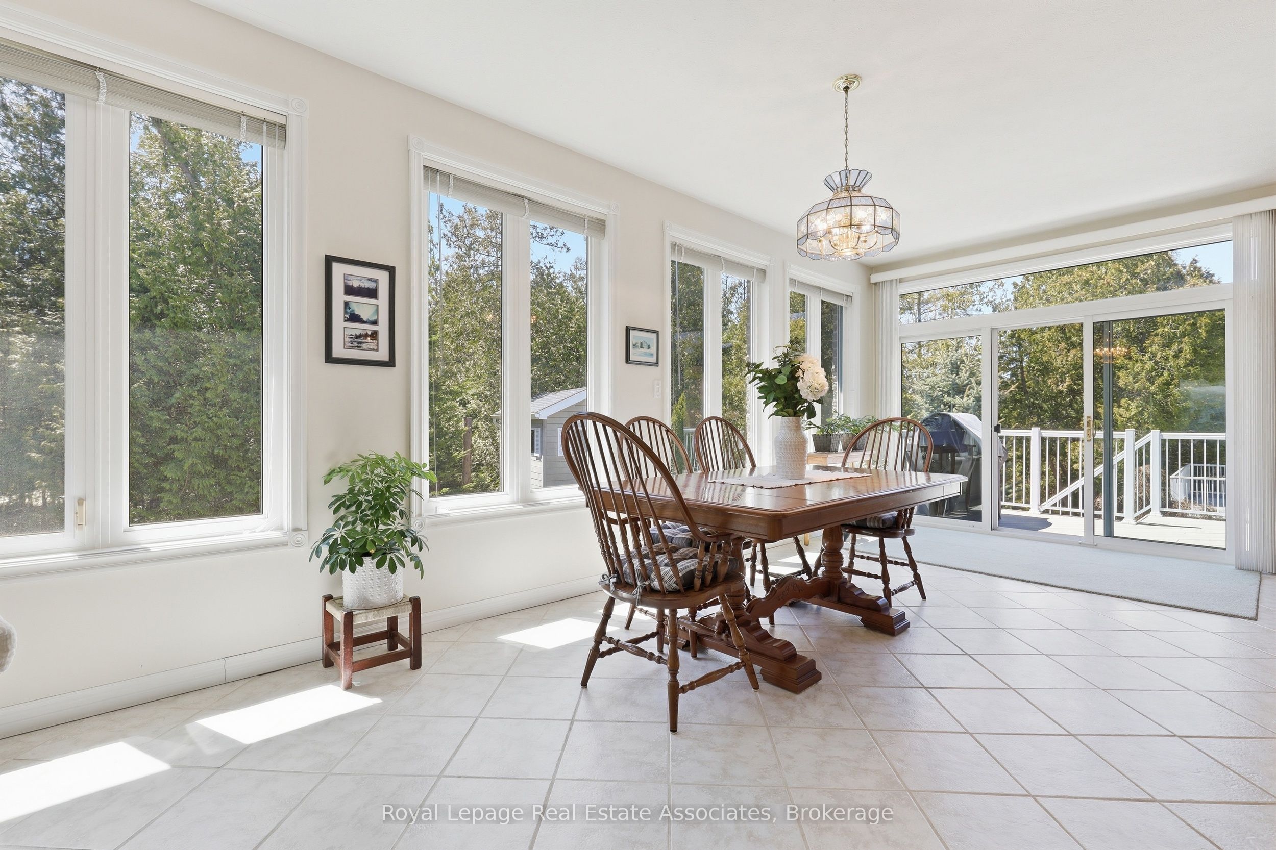 422 Third Avenue N, South Bruce Peninsula, ON N0H 2G0 photo 4