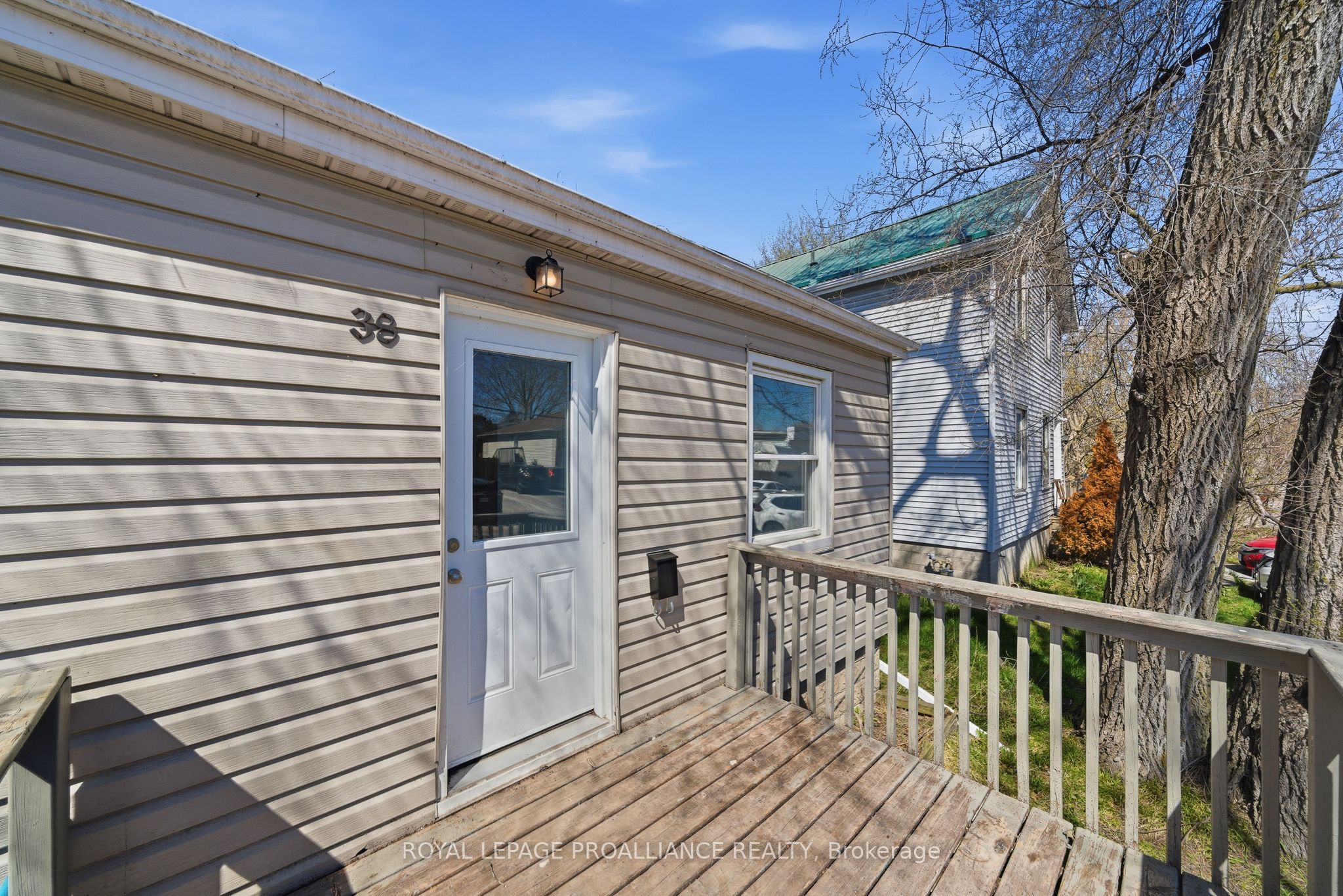 38 Oak Street, Belleville, ON K8N 3S8 photo 5