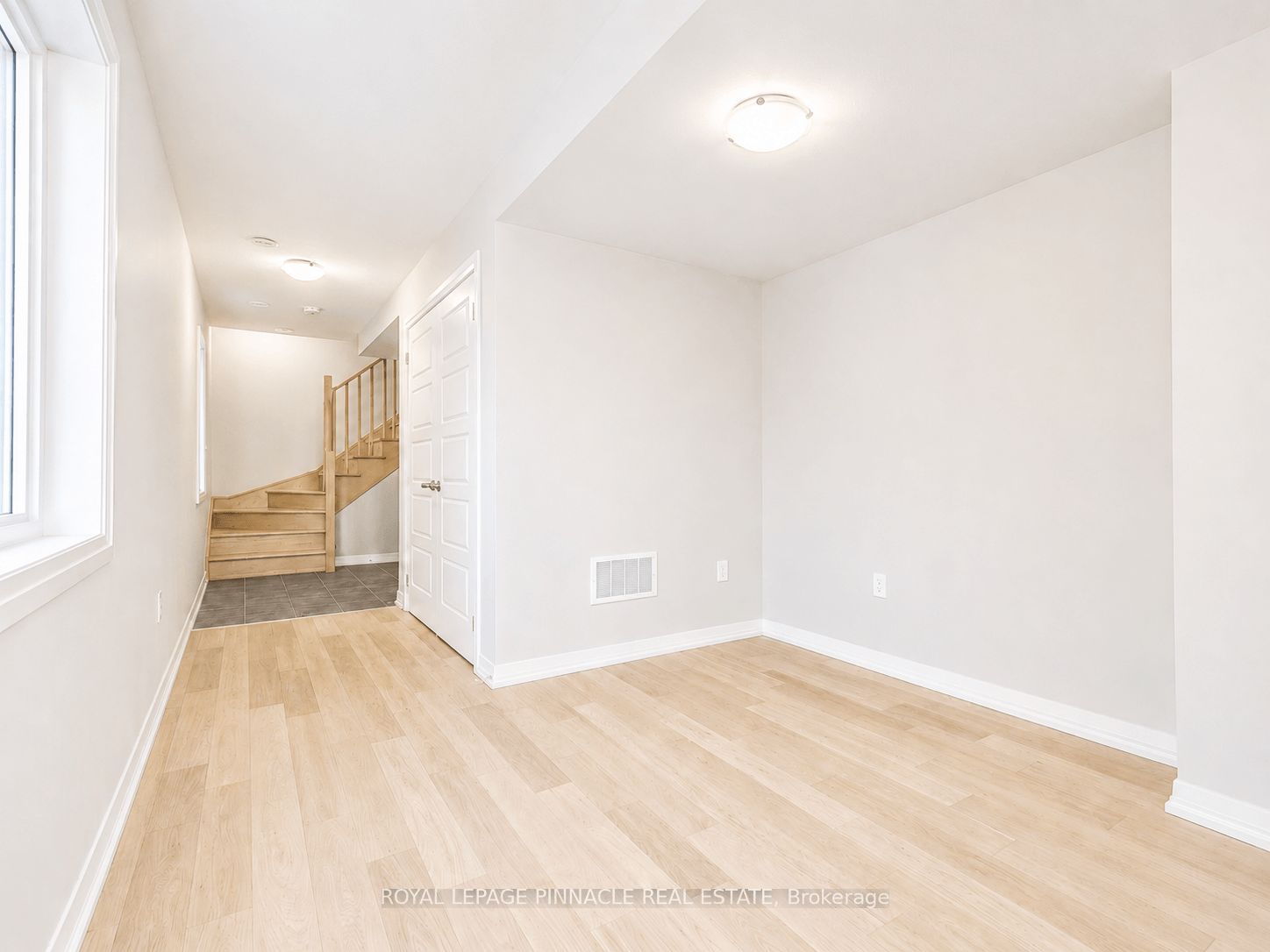 52 Norwich Crescent, Haldimand, ON N3W 0J4 photo 3