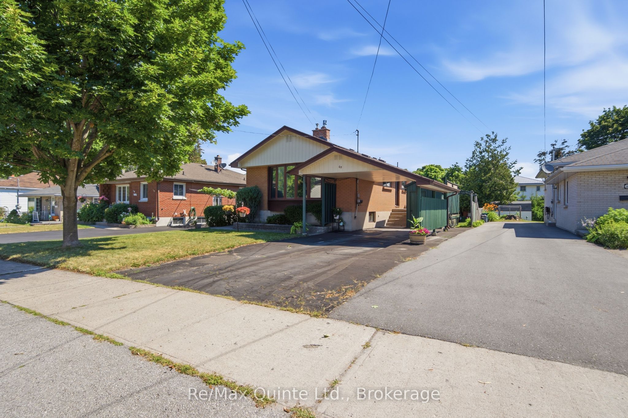 65 Humewood Drive, Belleville, ON K8N 4E3 photo 2