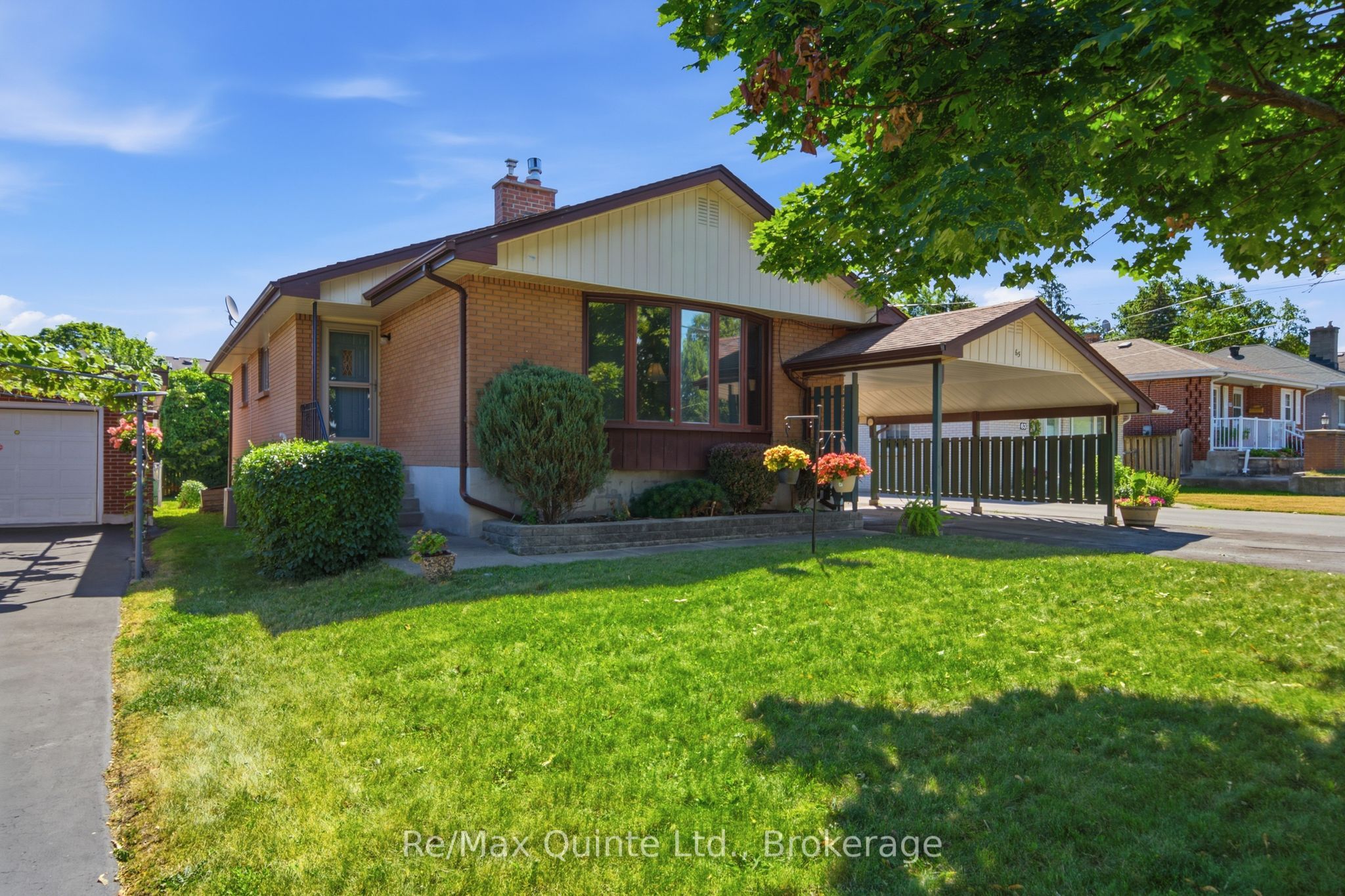 65 Humewood Drive, Belleville, ON K8N 4E3 photo 3