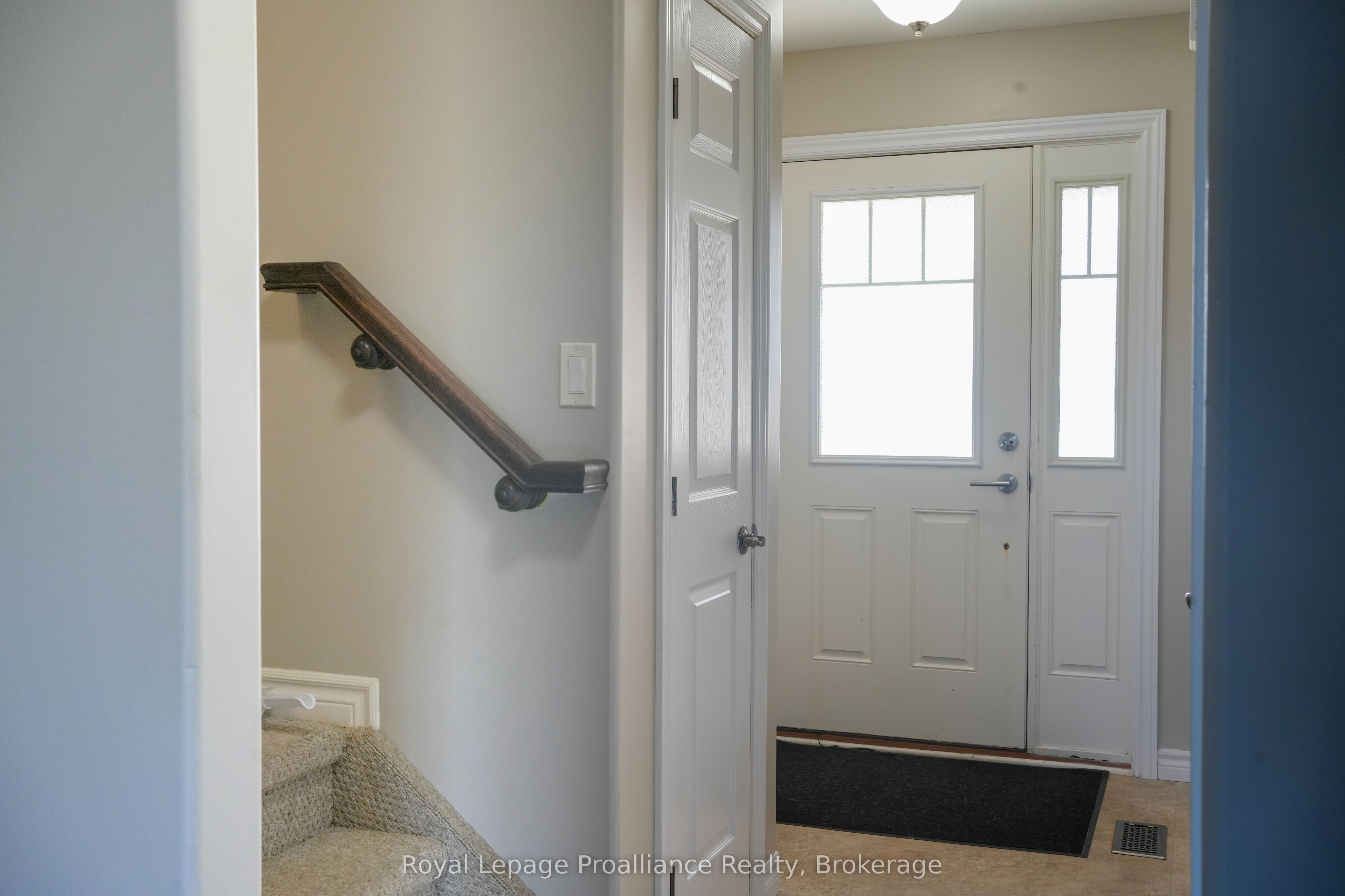 77 Mountain Ash Drive, Belleville, ON K8N 0E3 photo 4
