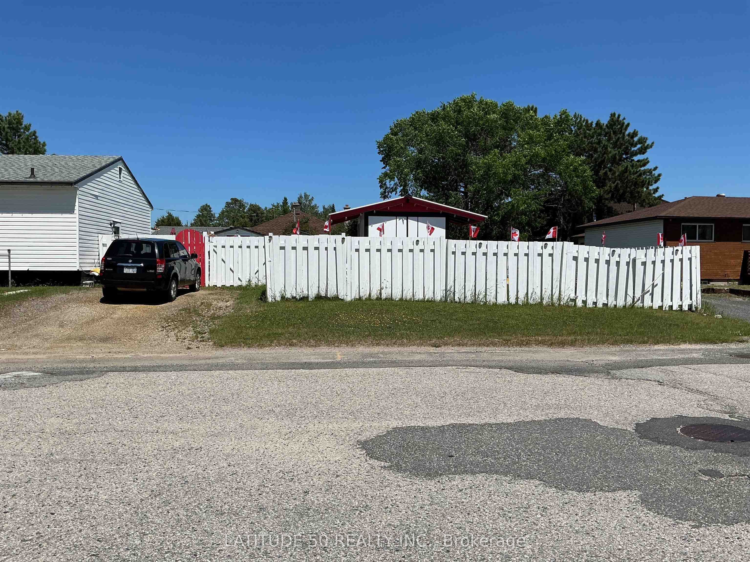 93 Balsam Avenue, Ignace, ON P0T 1T0 photo 2