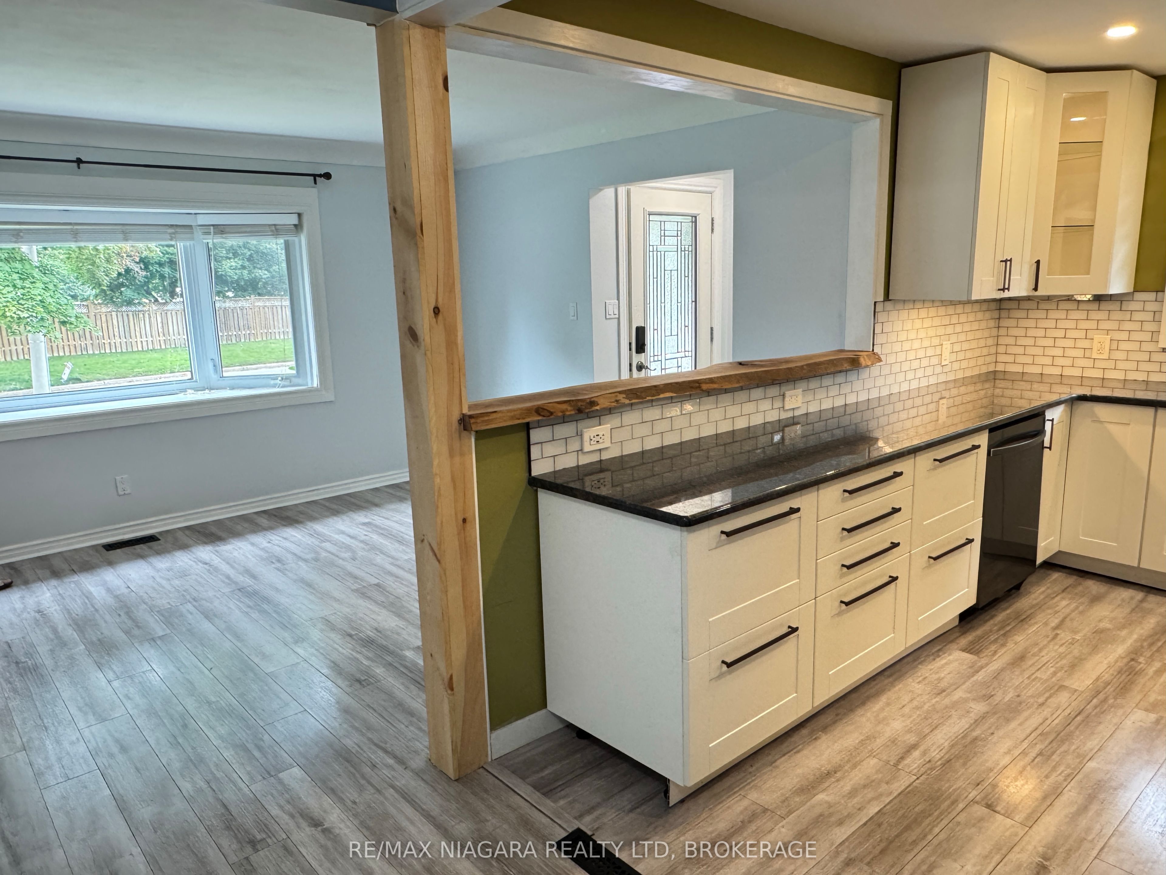 8 Lakehurst Drive, St. Catharines, ON L2N 4C2 photo 3