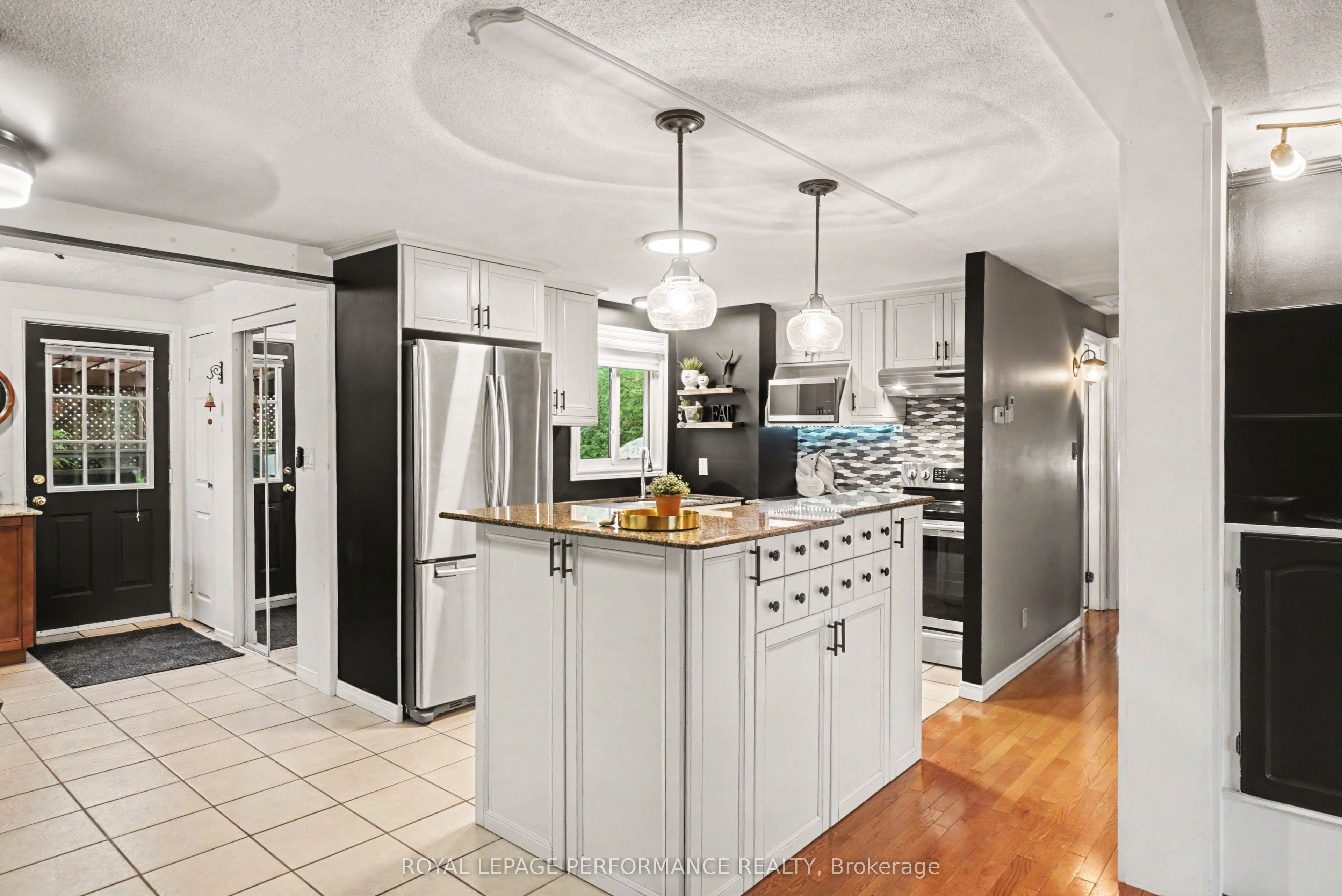 1497 Blackheath Street, Orleans - Cumberland and Area, ON K1E 1K6 photo 4
