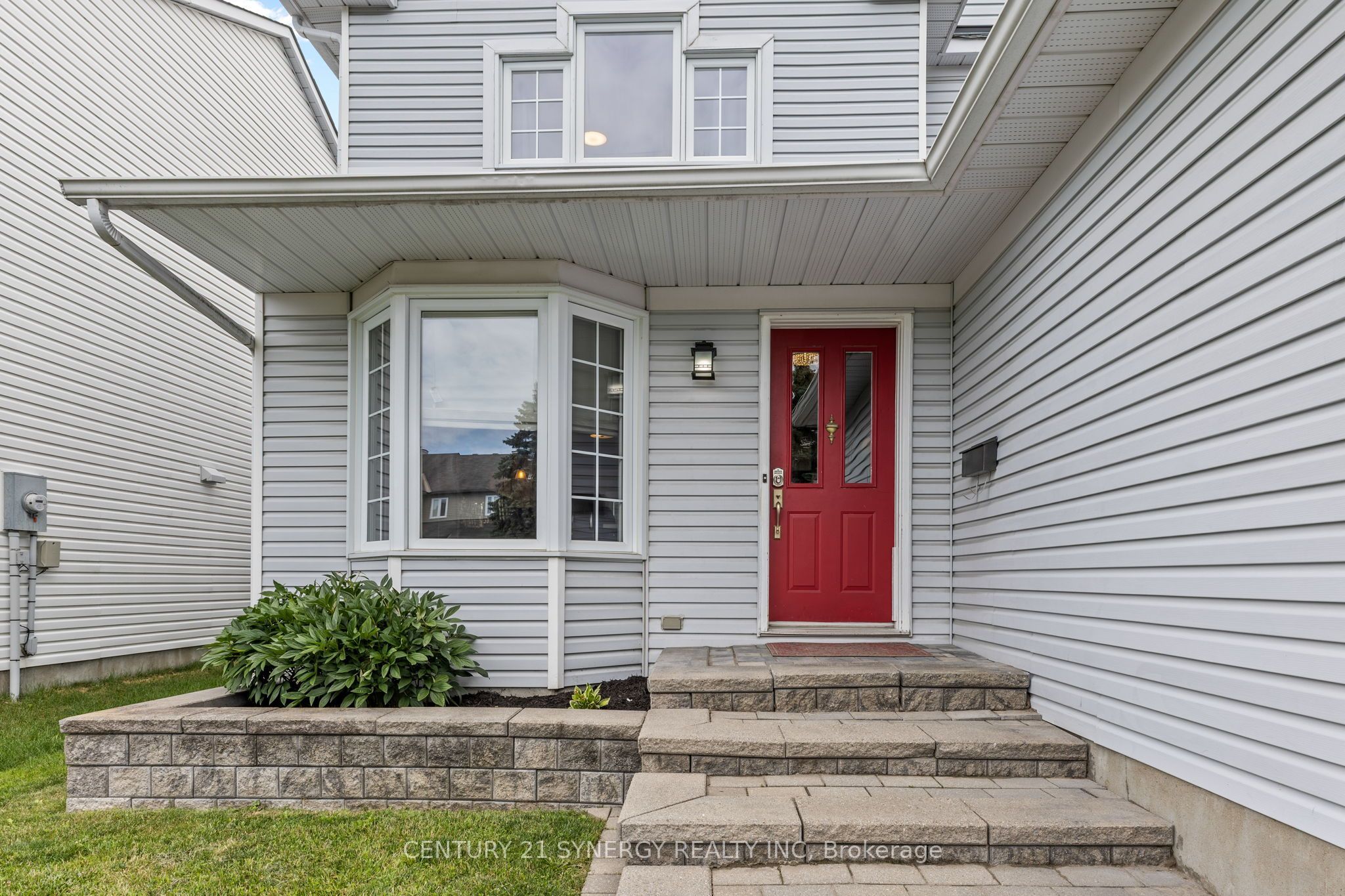 596 Deancourt Crescent, Orleans - Cumberland and Area, ON K4A 3G5 photo 3