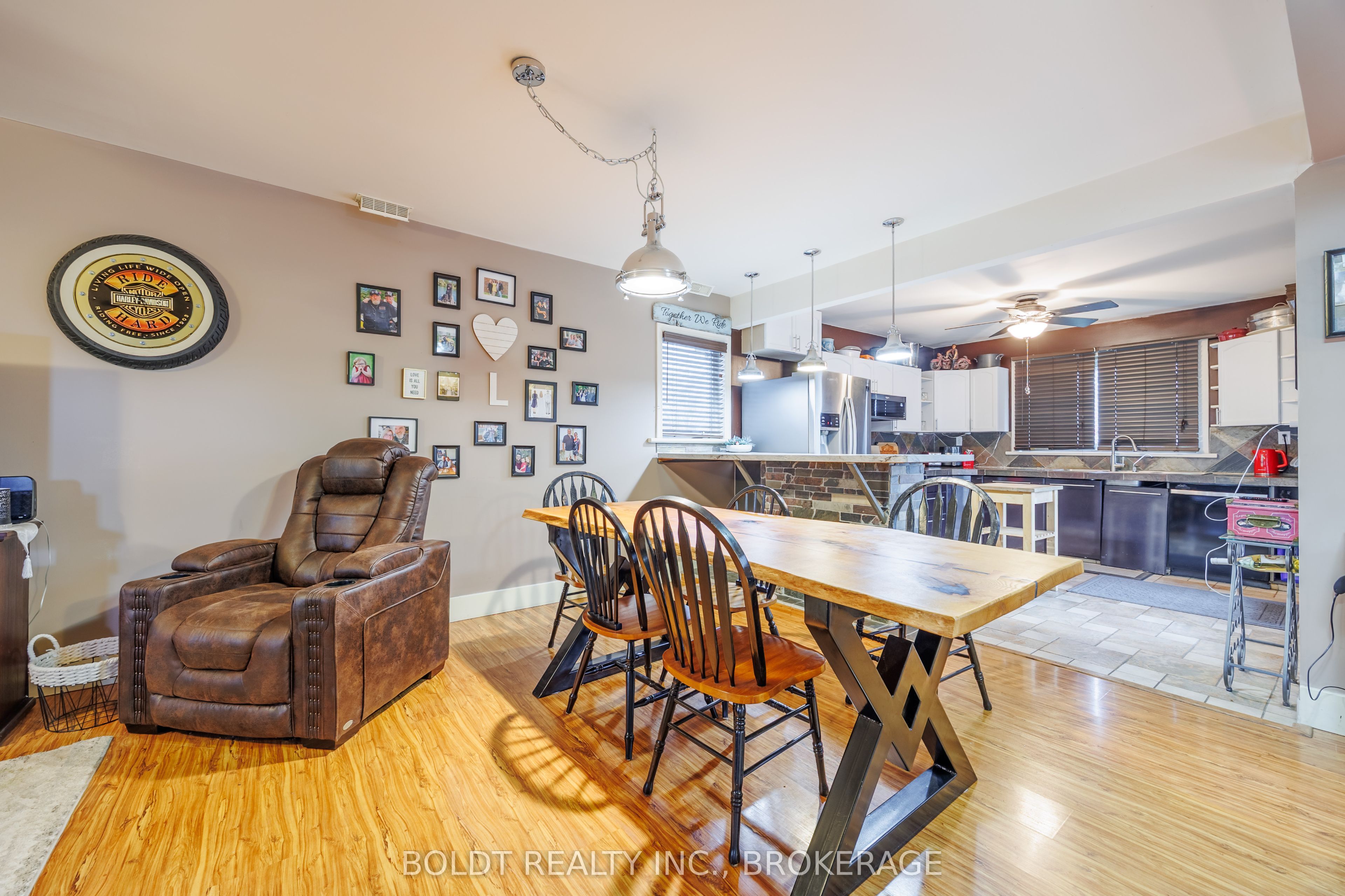 19 Patricia Avenue, Welland, ON L3C 1E7 photo 5