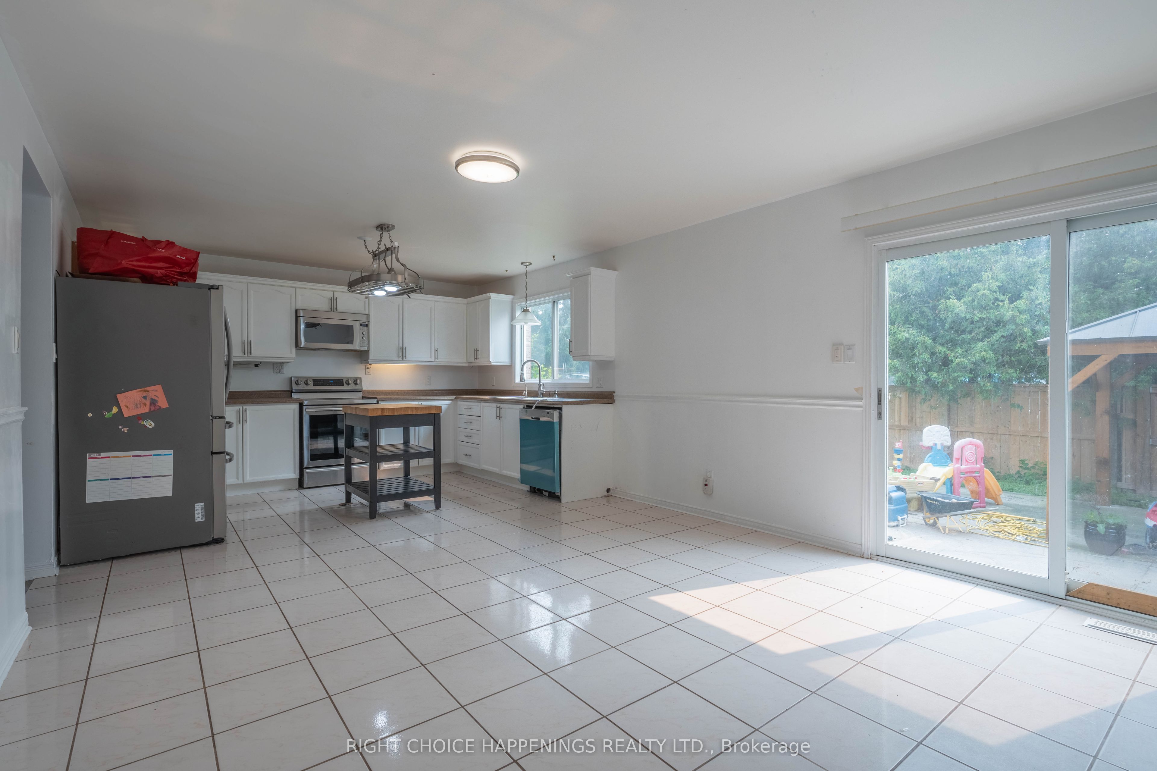 36 Hickory Court, Welland, ON L3C 6S9 photo 5