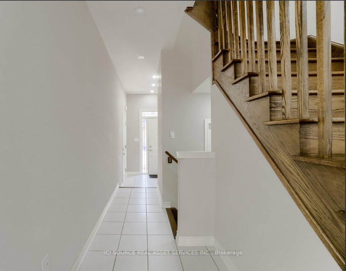 93 Sonoma Valley Crescent, Hamilton, ON L9B 0J3 photo 2