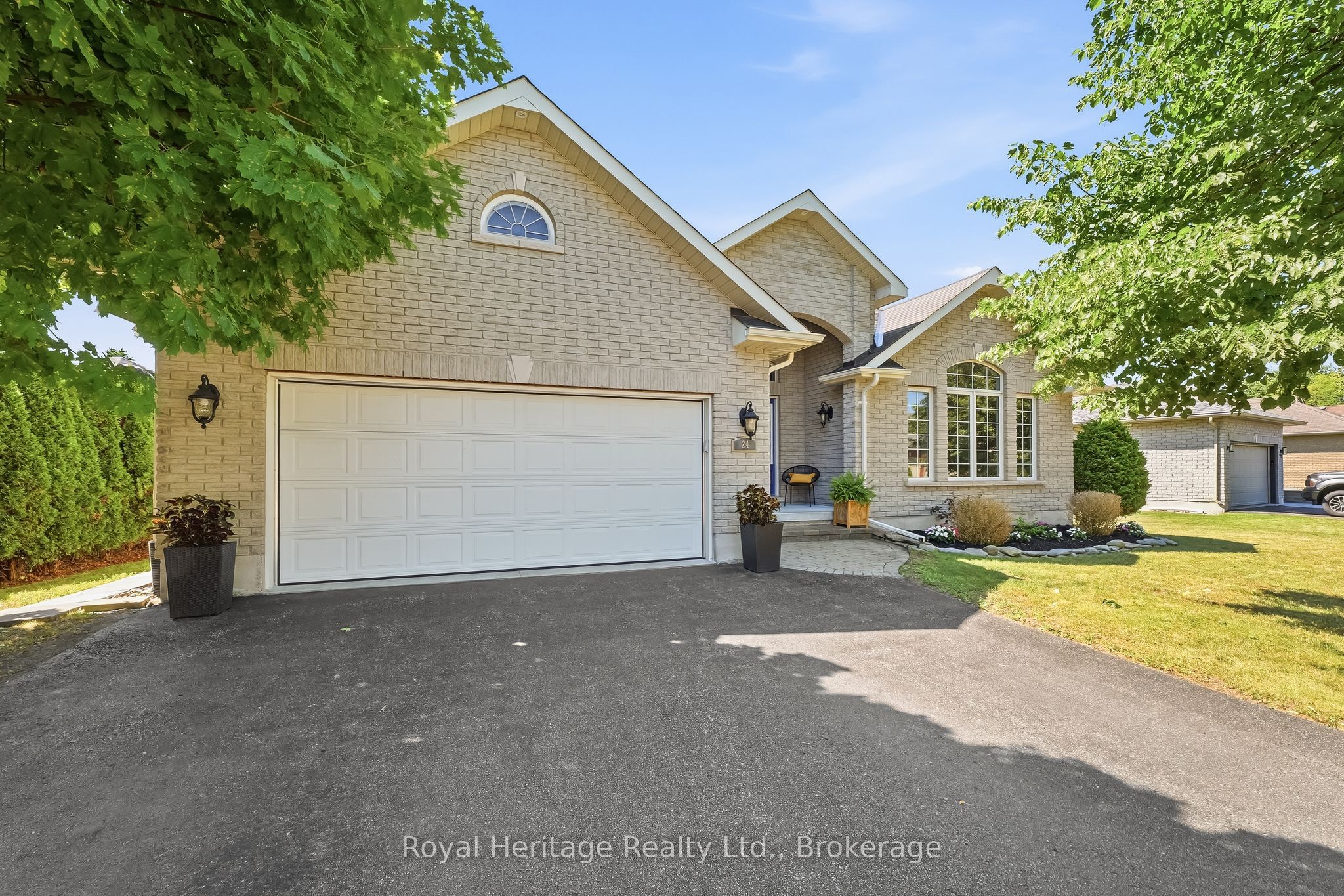 24 Iroquois Avenue, Brighton, ON K0K 1H0