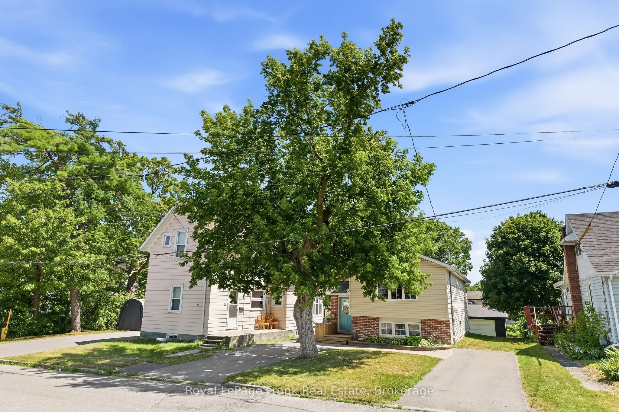 25 Barbara Street, Quinte West, ON K8V 1Z6 photo 2