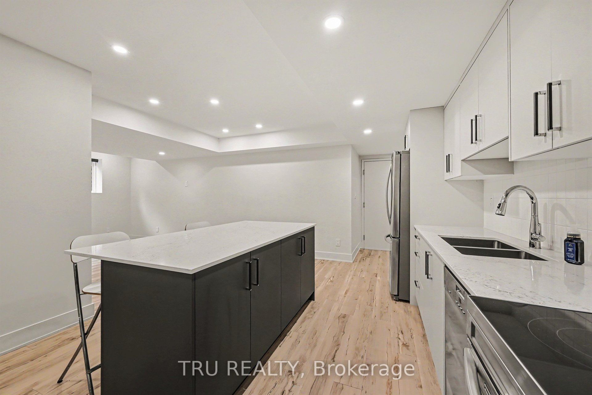 120 Glynn Avenue B, Overbrook - Castleheights and Area, ON K1K 1S8 photo 5