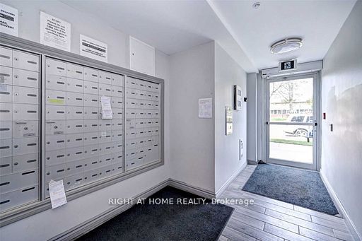275G Larch Street 508, Waterloo, ON N2L 3R2 photo 3