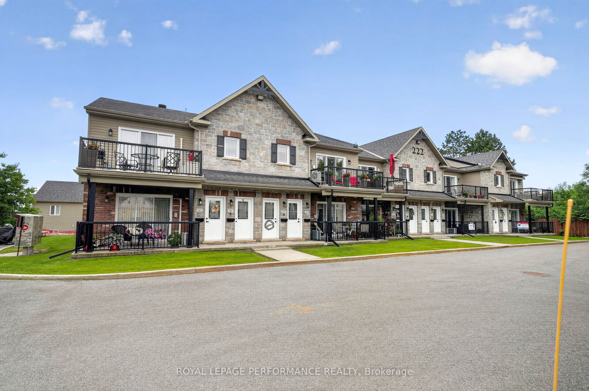 222 First Street E 204, Cornwall, ON K6H 0G2 photo 3