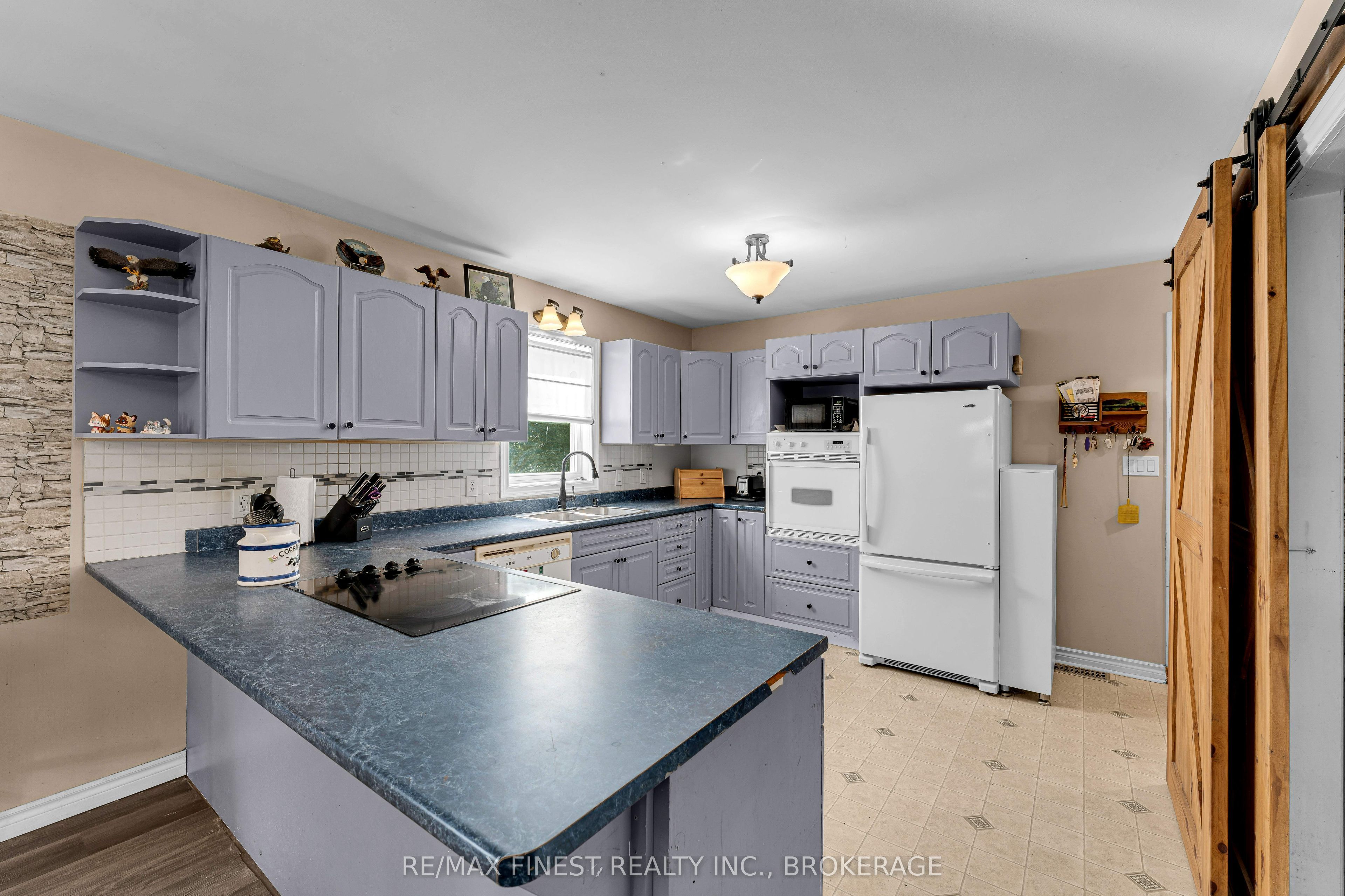 1 Neely Street, Stone Mills, ON K0K 3G0 photo 4