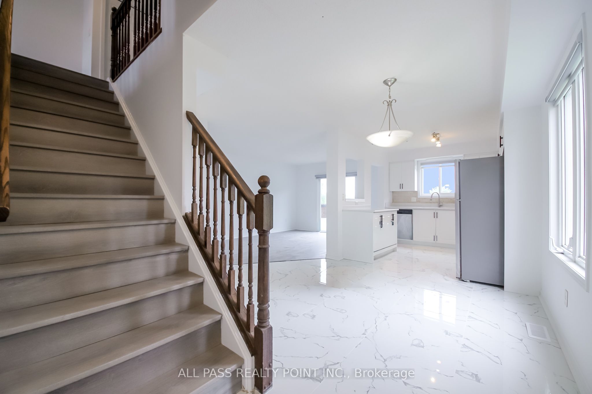 83 Iron Gate Street, Kitchener, ON N2N 3R6 photo 5