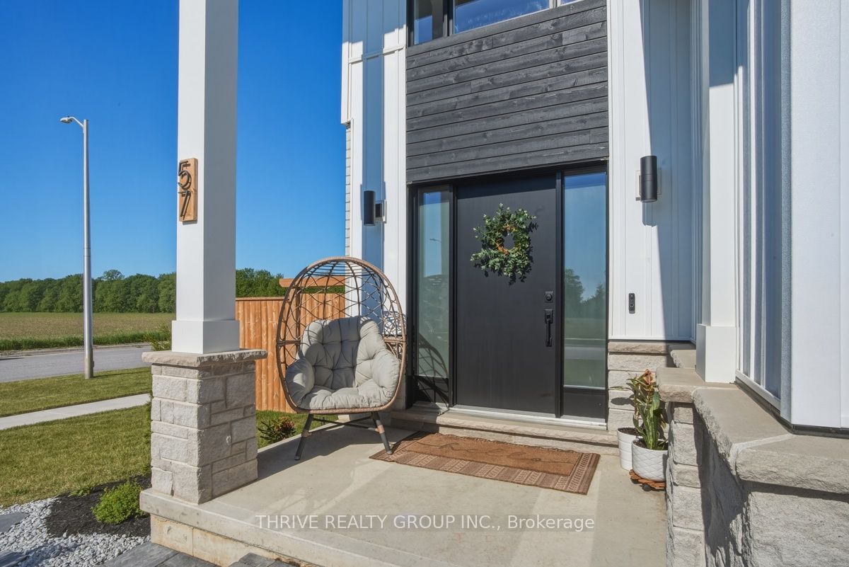 57 Briscoe Crescent, Strathroy-Caradoc, ON N7G 0B8 photo 3