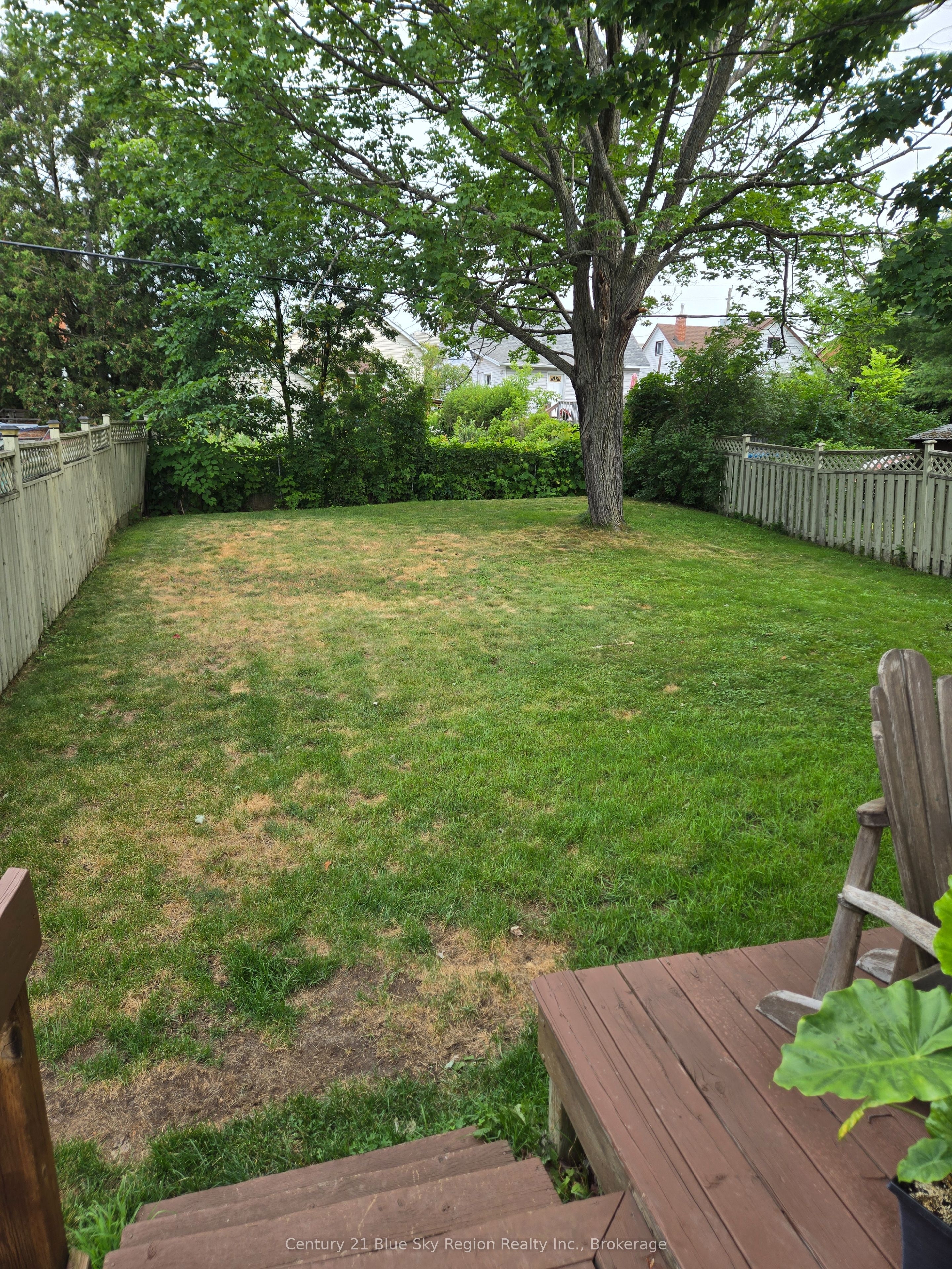 996 Metcalfe Street, North Bay, ON P1B 2R3 photo 4