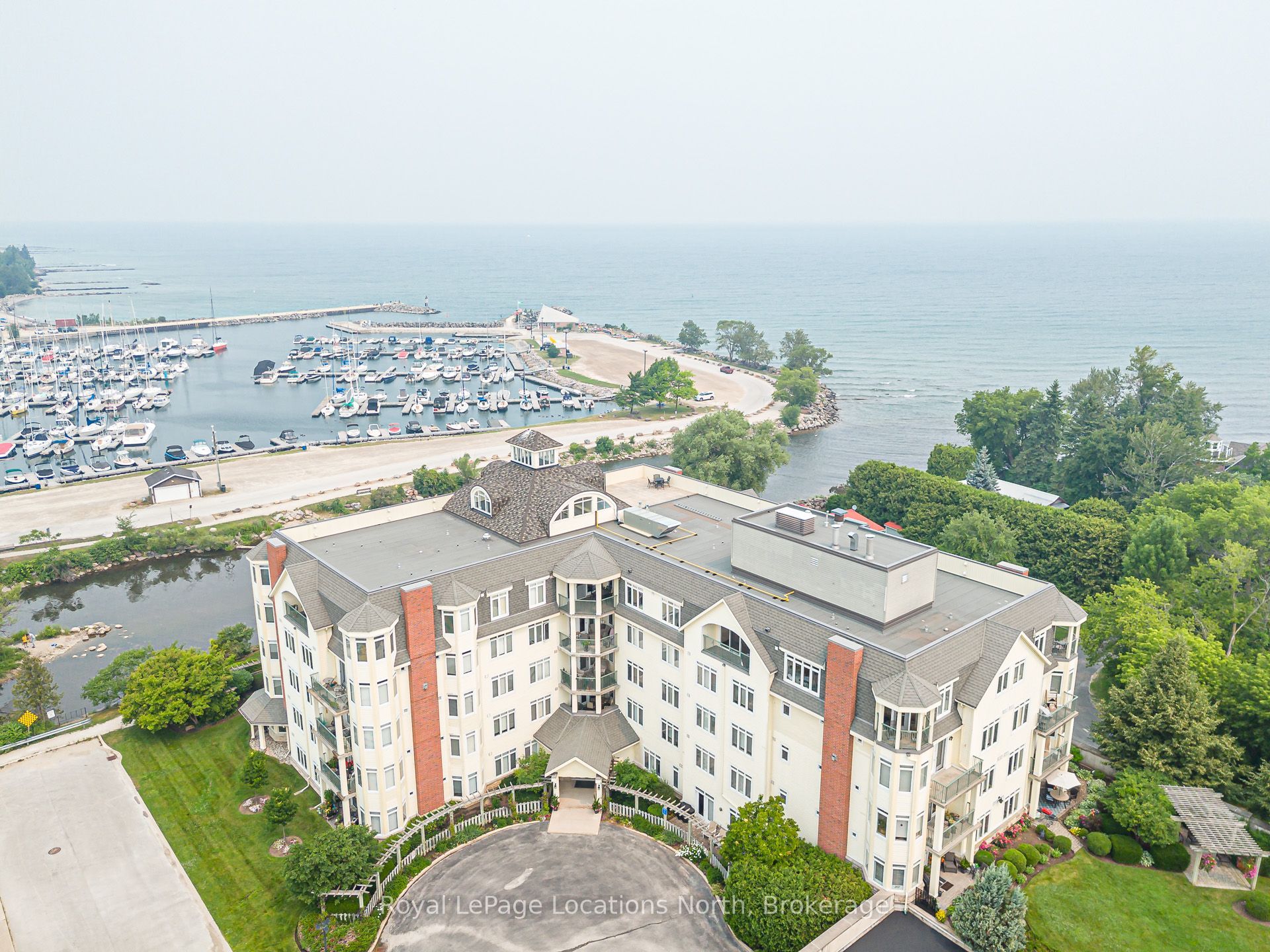 10 Bay Street E 103, Blue Mountains, ON N0H 2P0 photo 4
