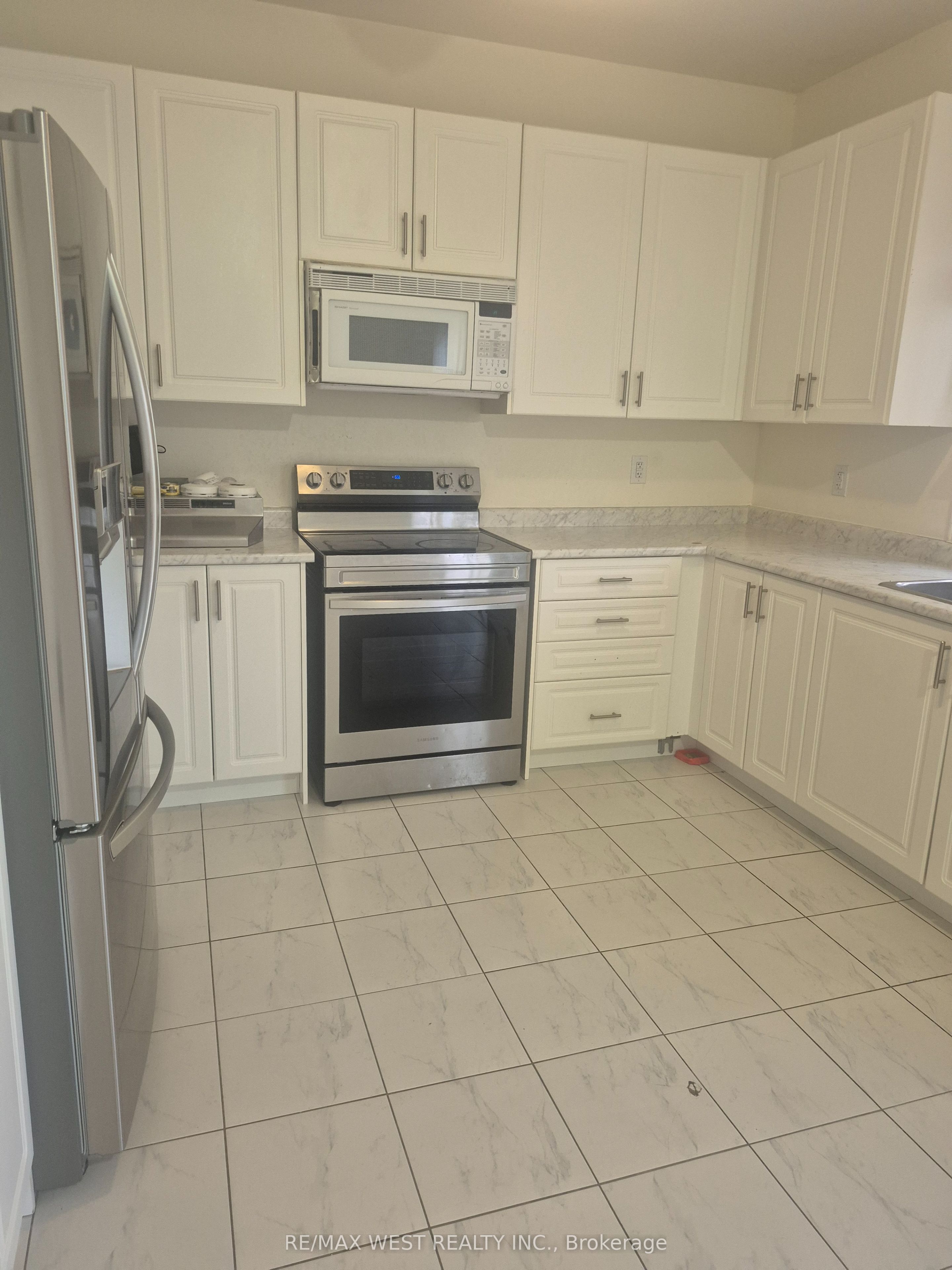 1472 Marina Drive, Fort Erie, ON L2A 0C7 photo 3