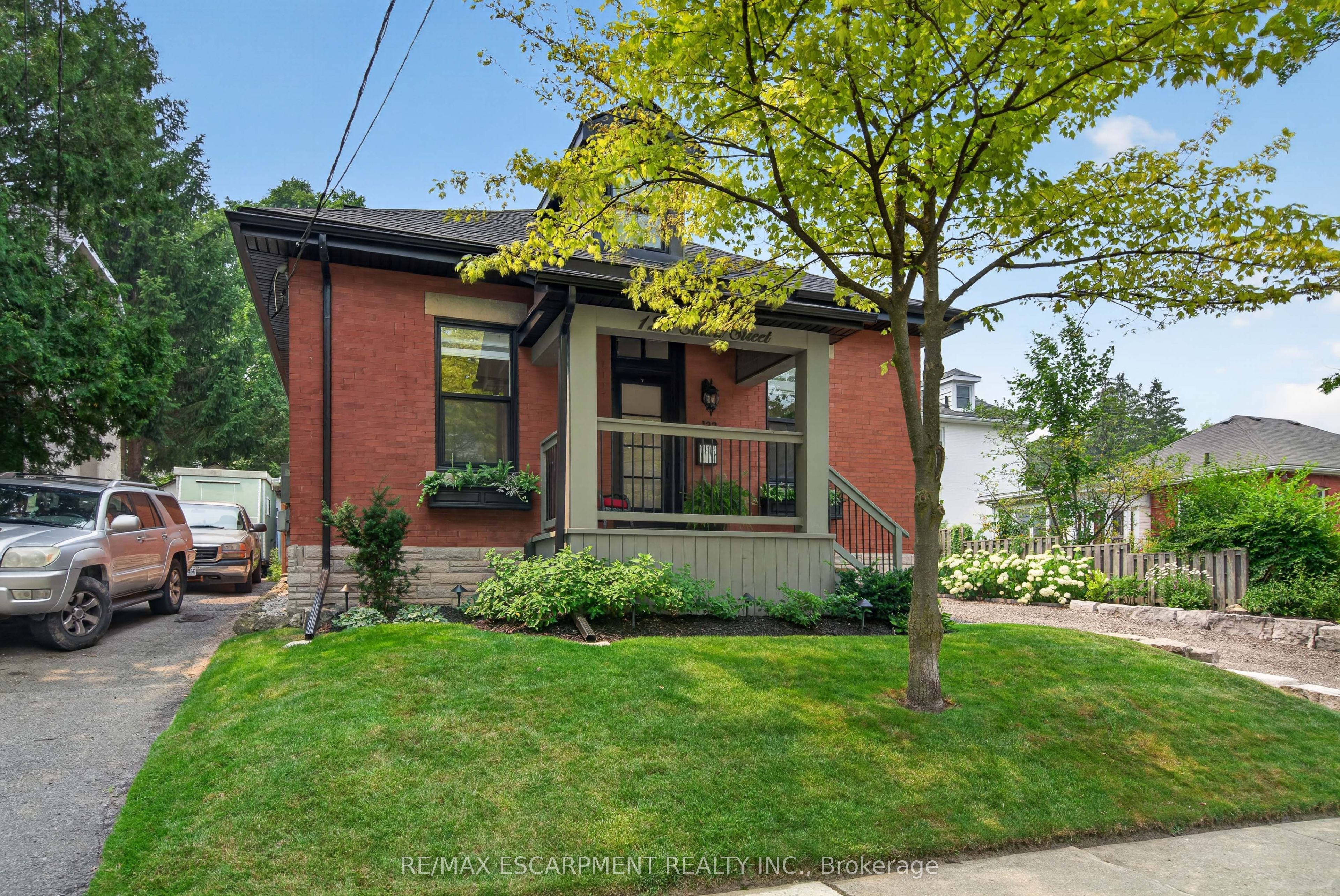 122 Stuart Street, Guelph, ON N1E 4S8 photo 3