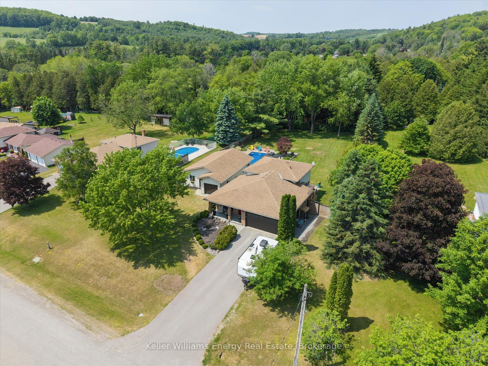 8280 Albert Court, Hamilton Township, ON K9A 4J7 photo 3