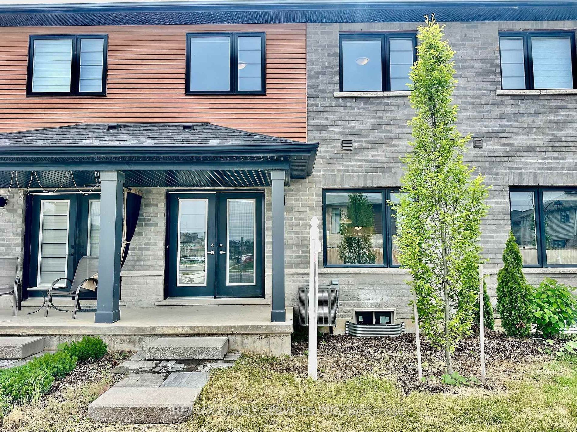 461 Blackburn Drive 22, Brantford, ON N3T 0W9 photo 4