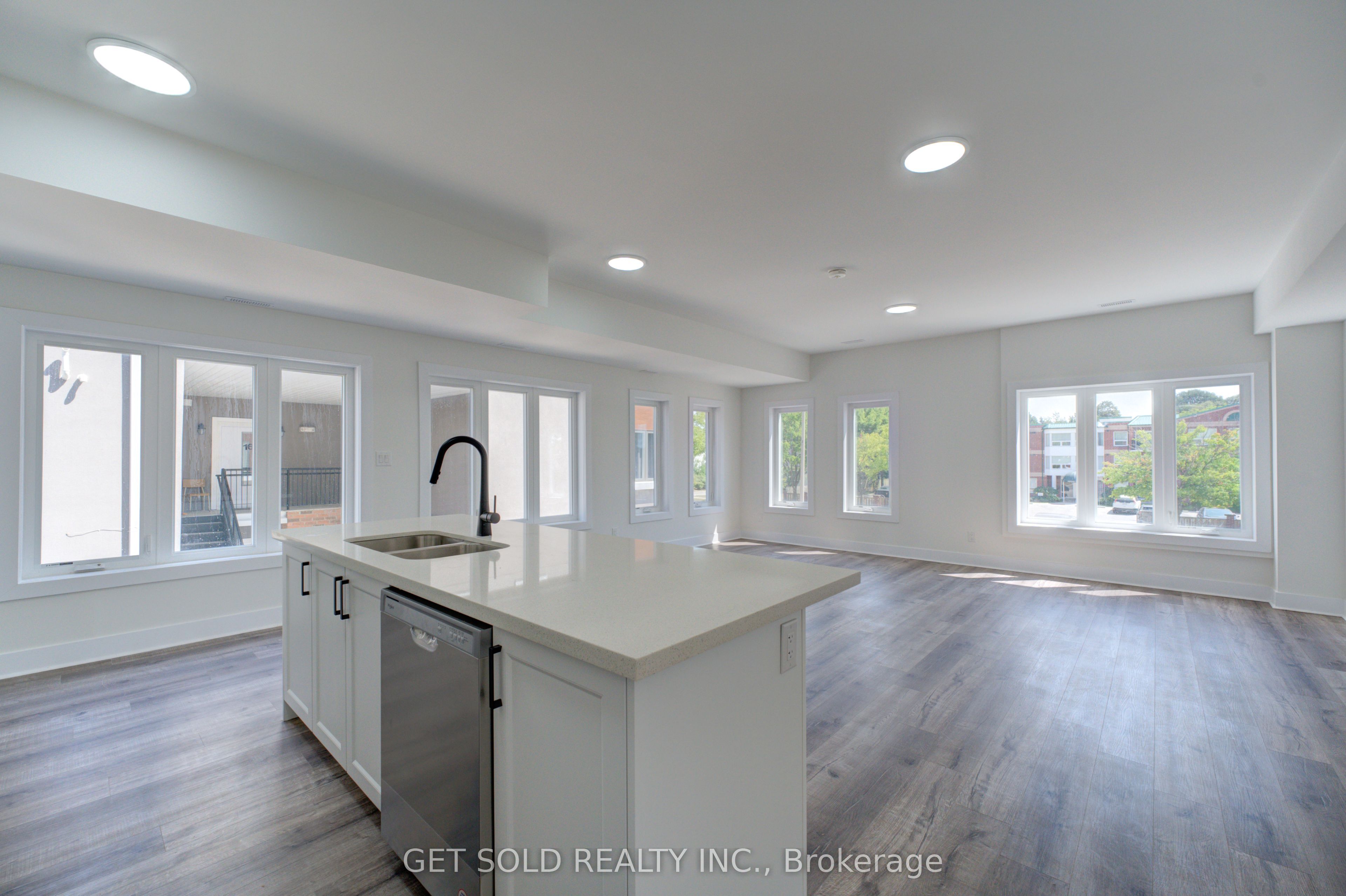 6701 Thorold Stone Road 13, Niagara Falls, ON L2J 1B3 photo 3