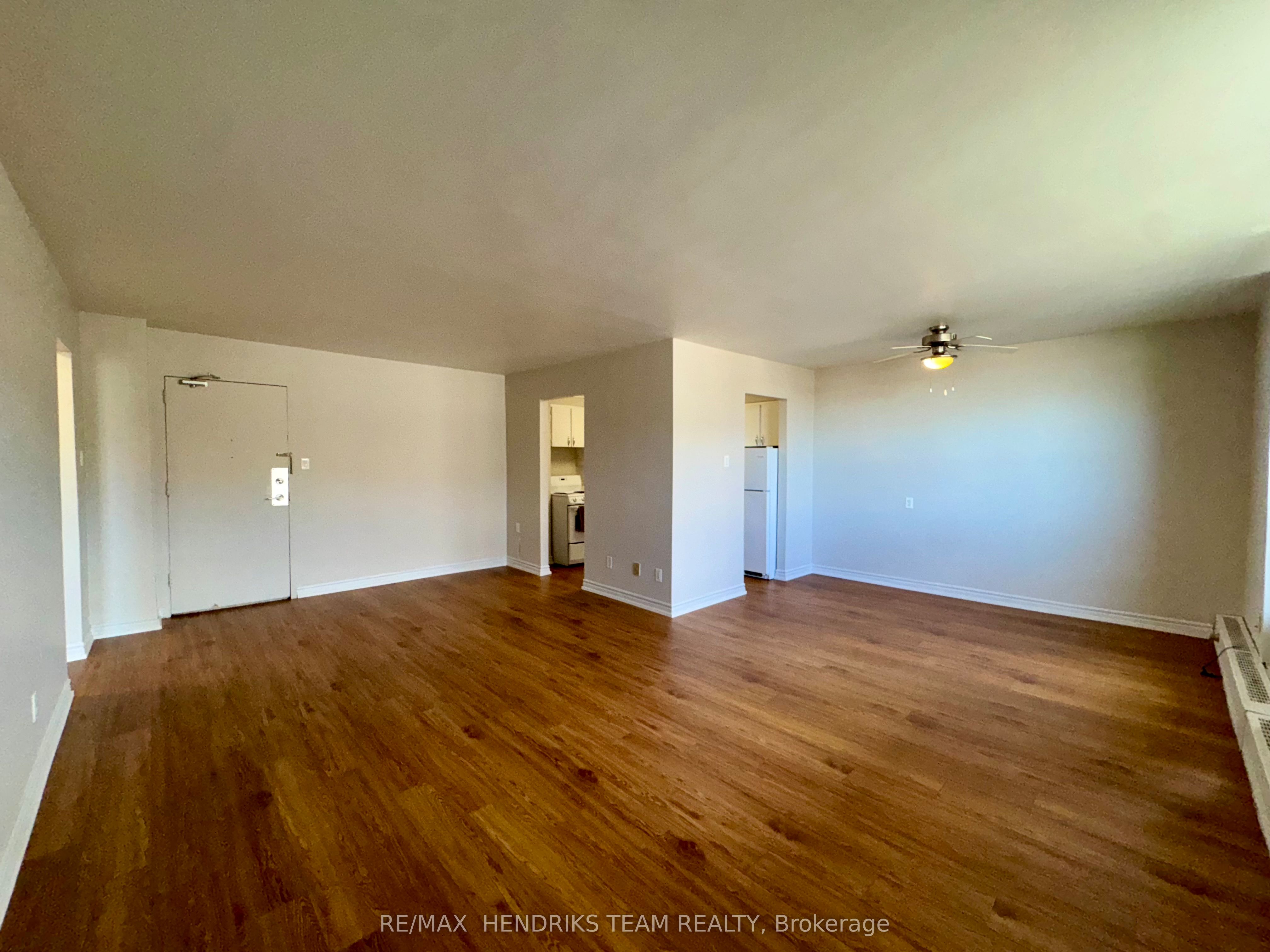 158 Fitch Street 111, Welland, ON L3C 4V6 photo 3