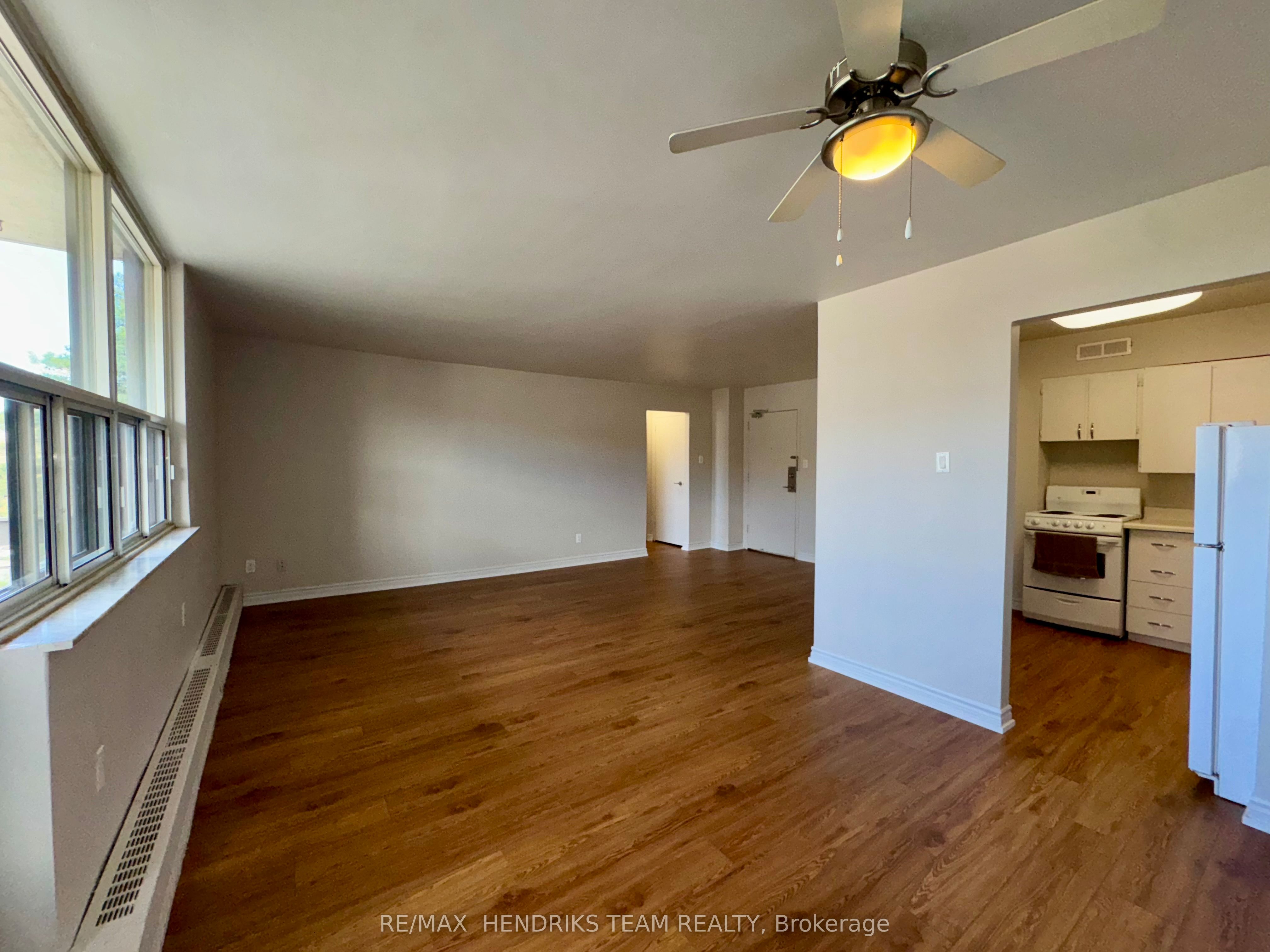 158 Fitch Street 111, Welland, ON L3C 4V6 photo 5
