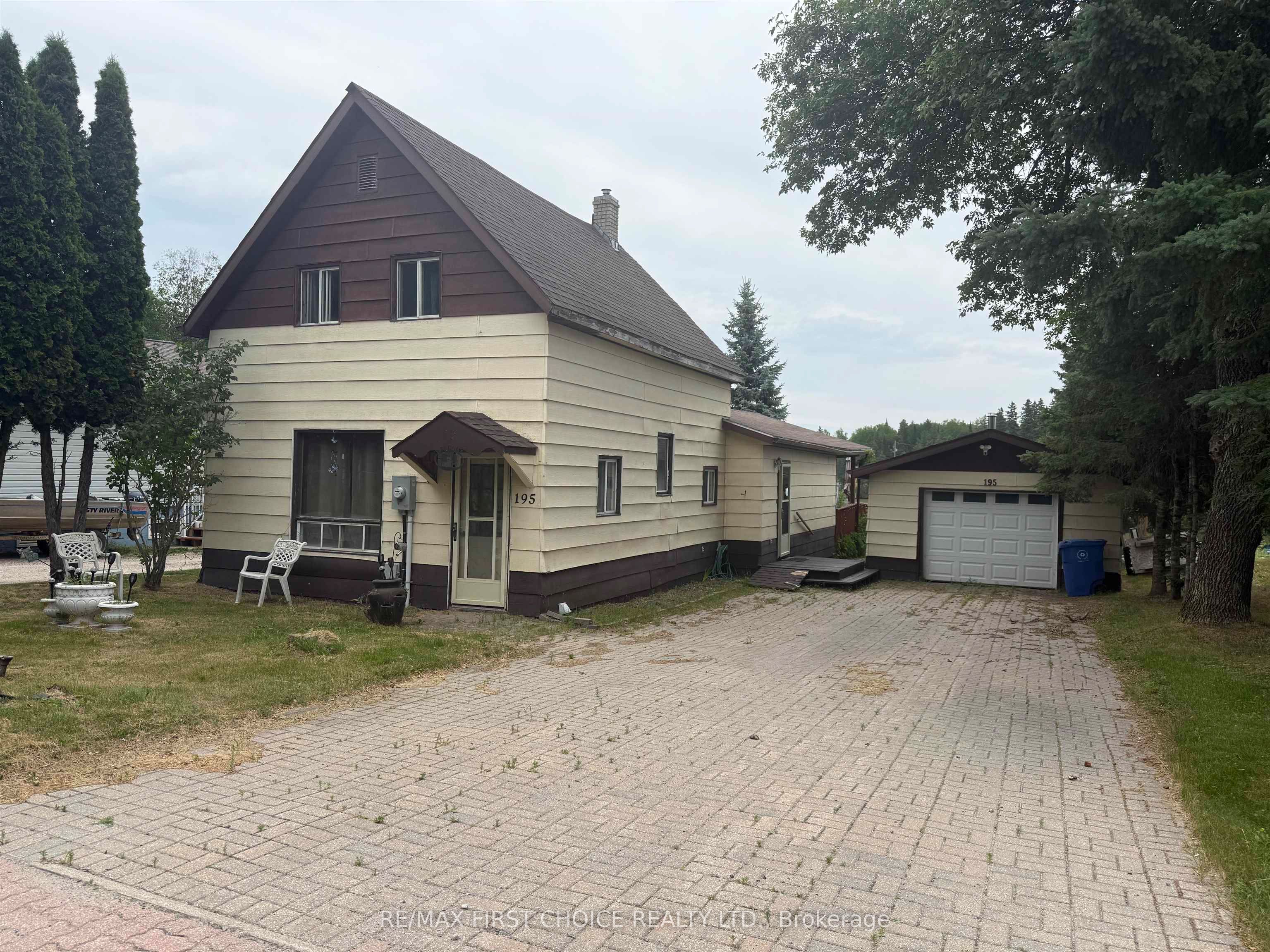 195 West River Road, Dryden, ON P8N 2A7