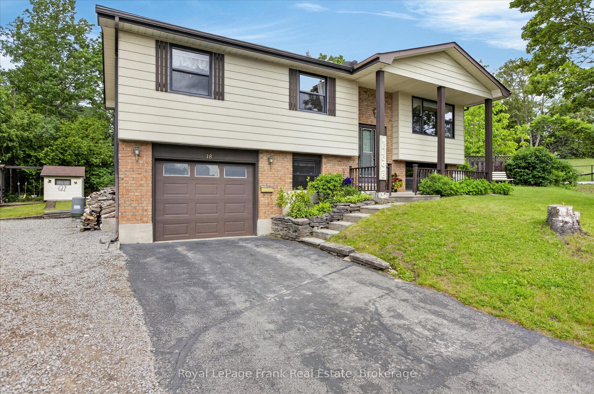 18 Redwood Court, Peterborough, ON K9K 1M5 photo 2