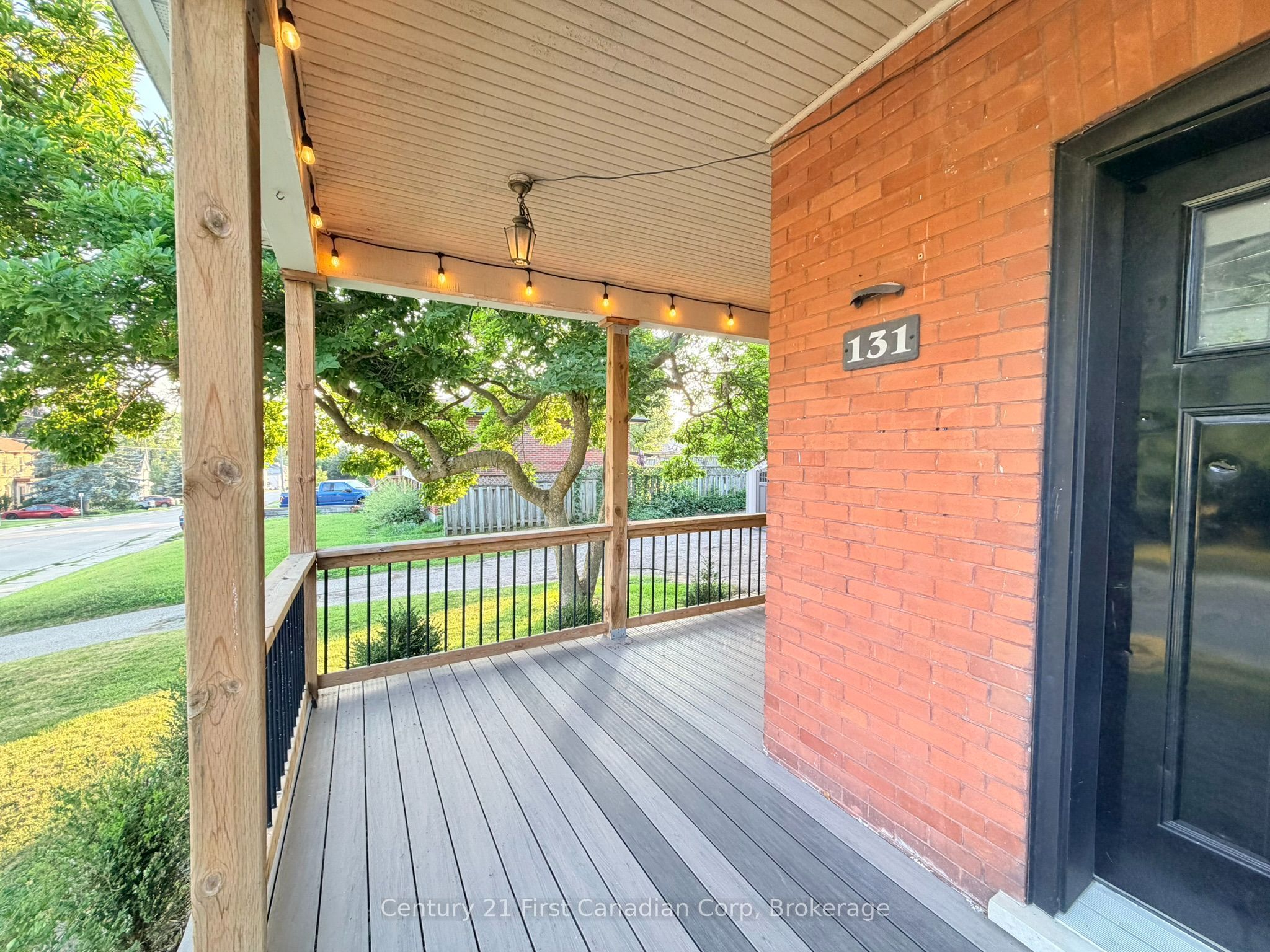 131 King Street E, Ingersoll, ON N5C 1G8 photo 2