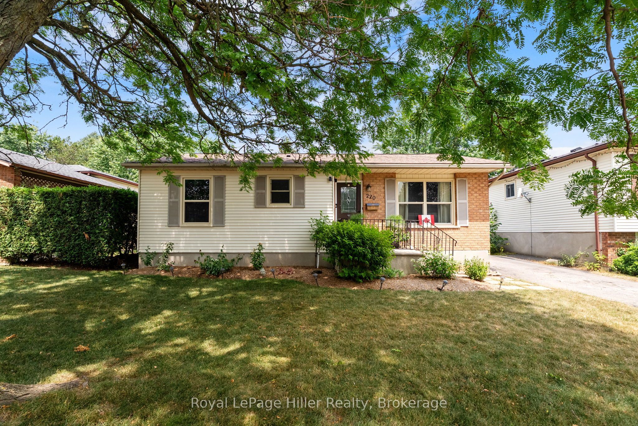 220 Greenwood Drive, Stratford, ON N5A 7M9