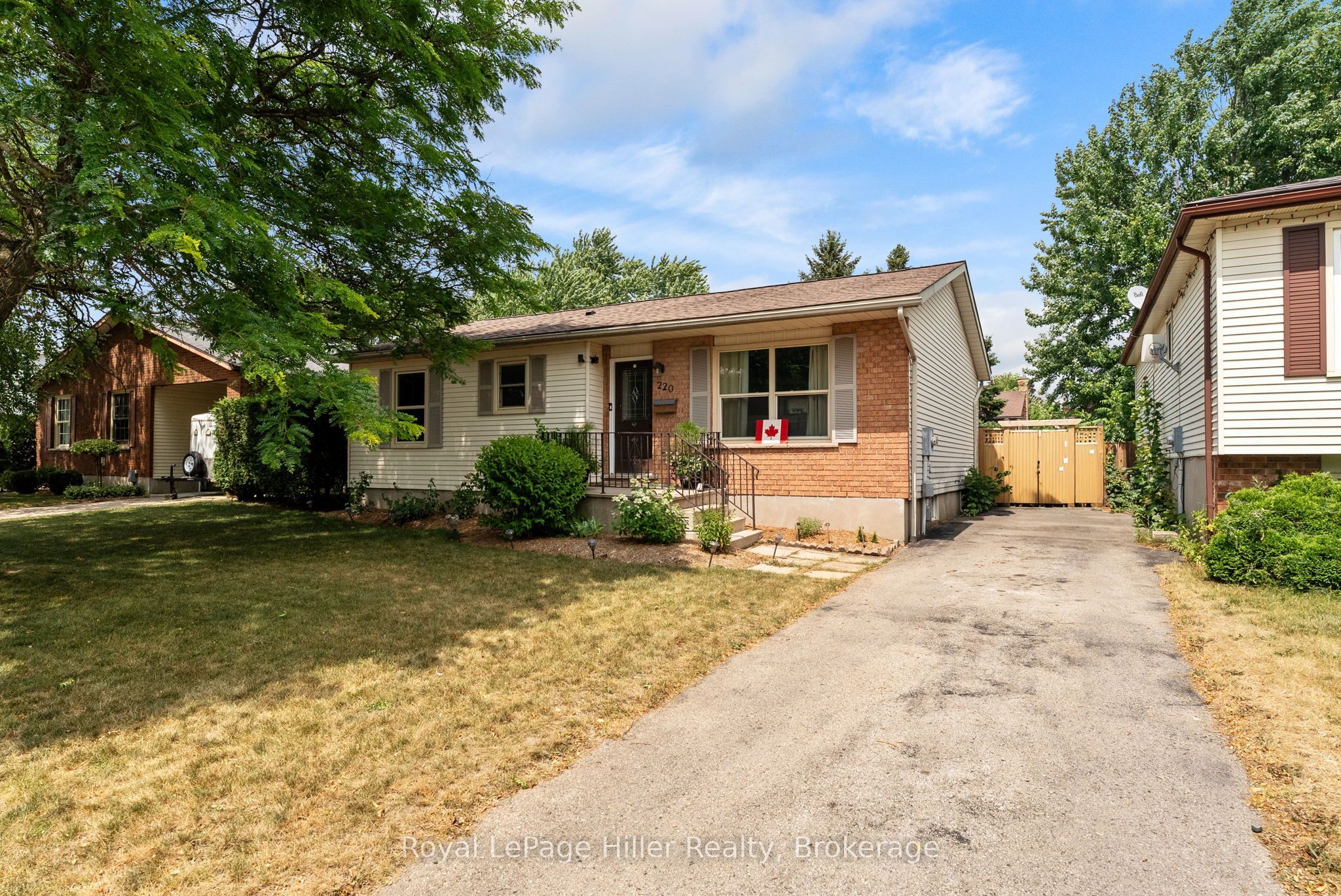 220 Greenwood Drive, Stratford, ON N5A 7M9 photo 2
