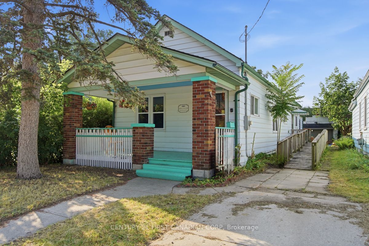 555 Grey Street, London East, ON N6B 1H6 photo 3