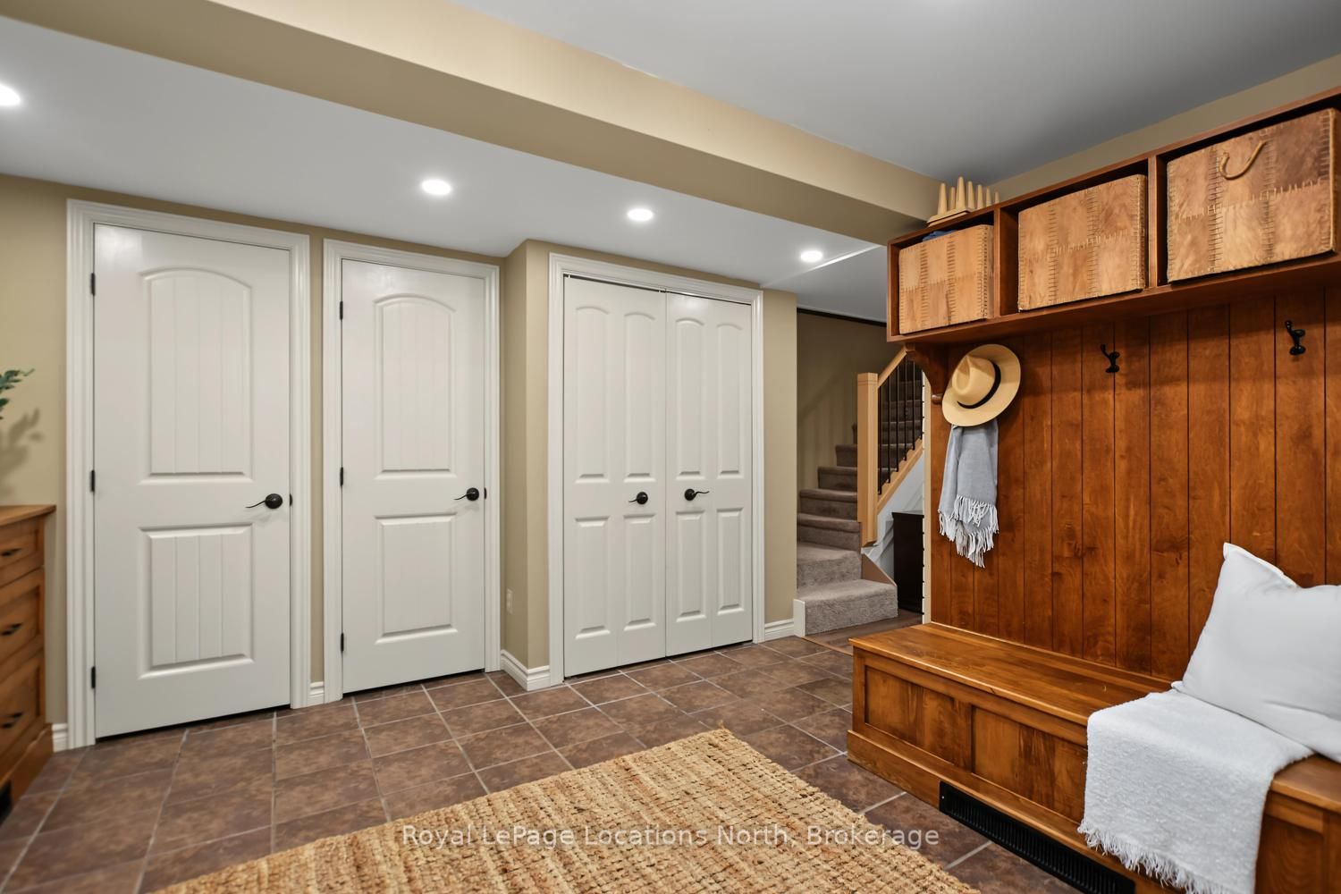 143 ST MORITZ Crescent, Blue Mountains, ON L9Y 0S6 photo 5