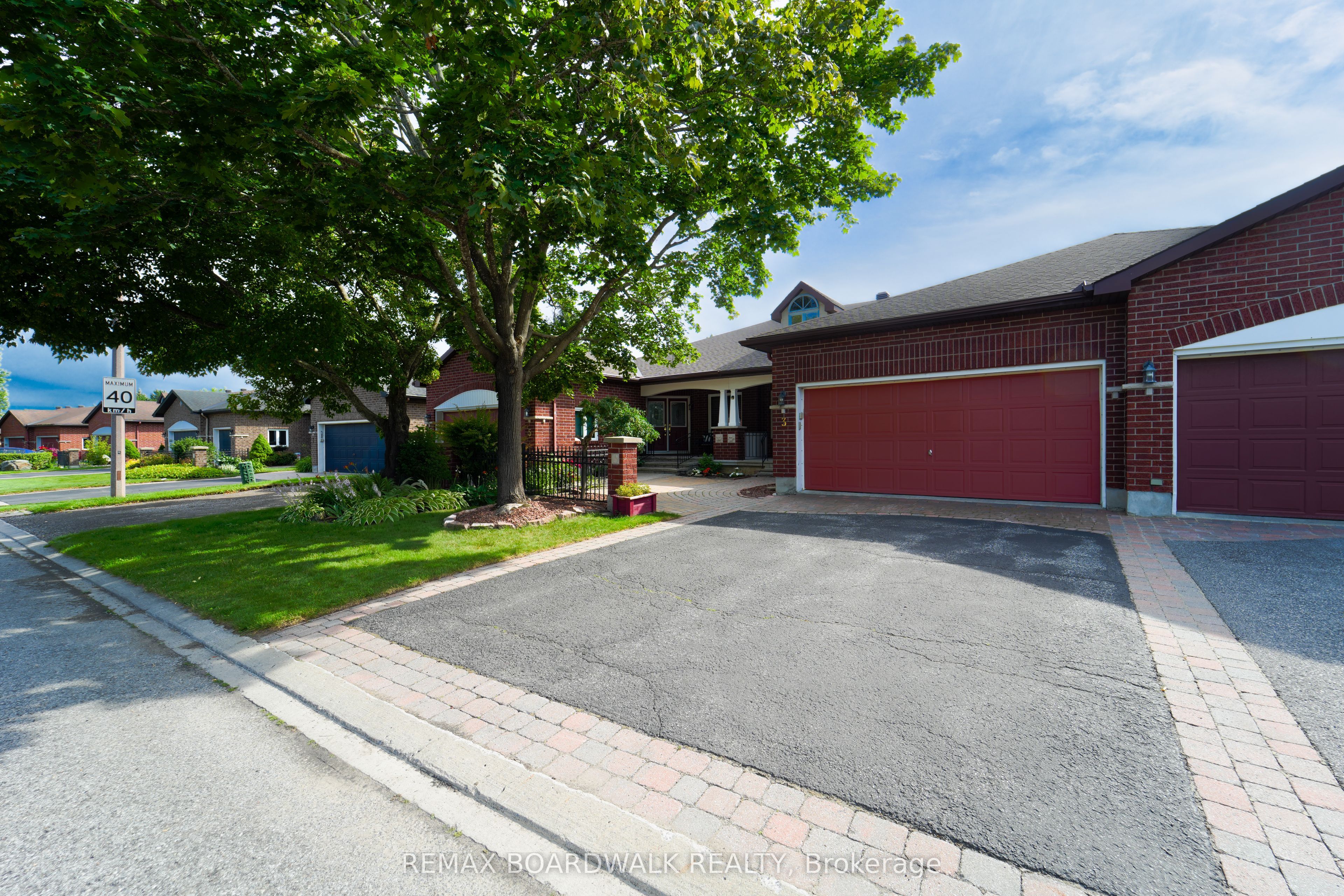 3 Coulson Court, Kanata, ON K2K 2X8 photo 3