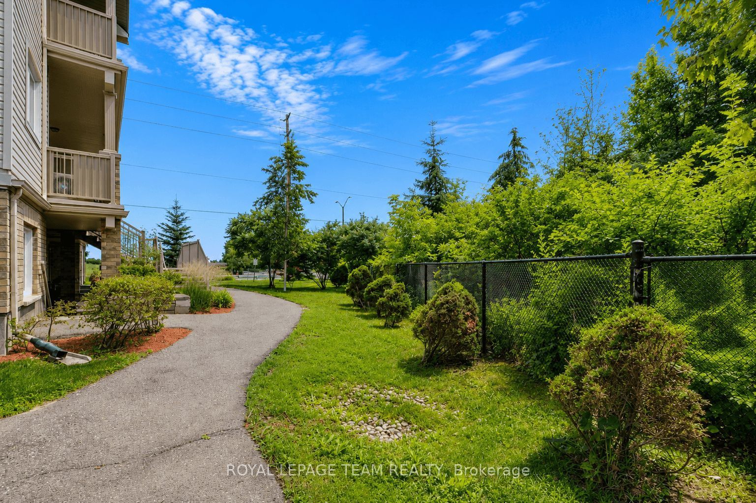 366 Wood Acres Grove i, Blossom Park - Airport and Area, ON K1T 0M7 photo 4