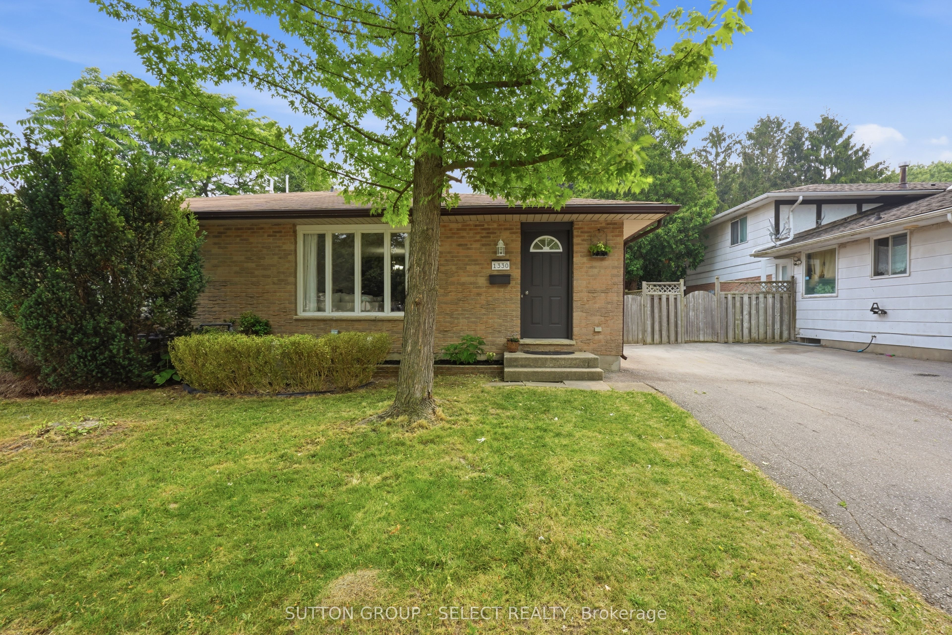 1330 Blanchard Road, London North, ON N6G 3J6